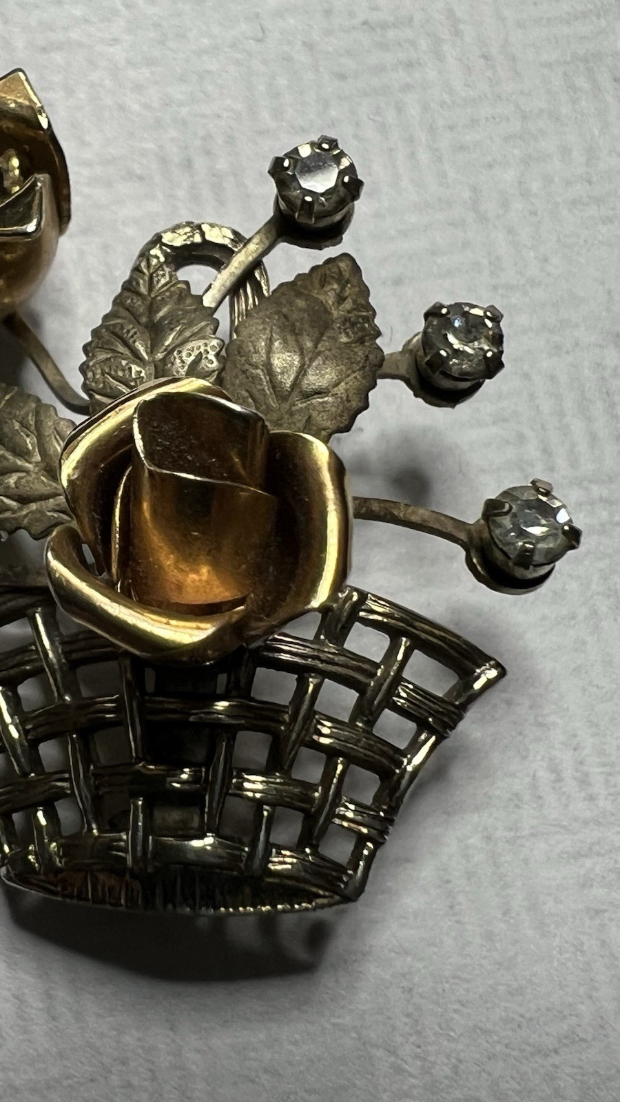 Vintage age Two-Tone Gold/Silver Flower Basket Brooch Pin Clear Rhinestones