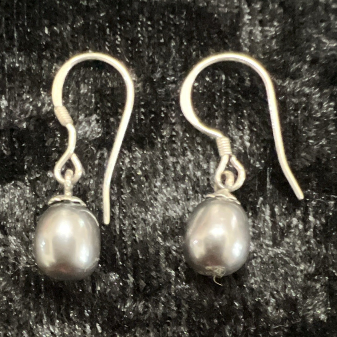 Gray Baroque Pearl Teardrop Dangle Drop Earrings Hook Closure 2 Stones