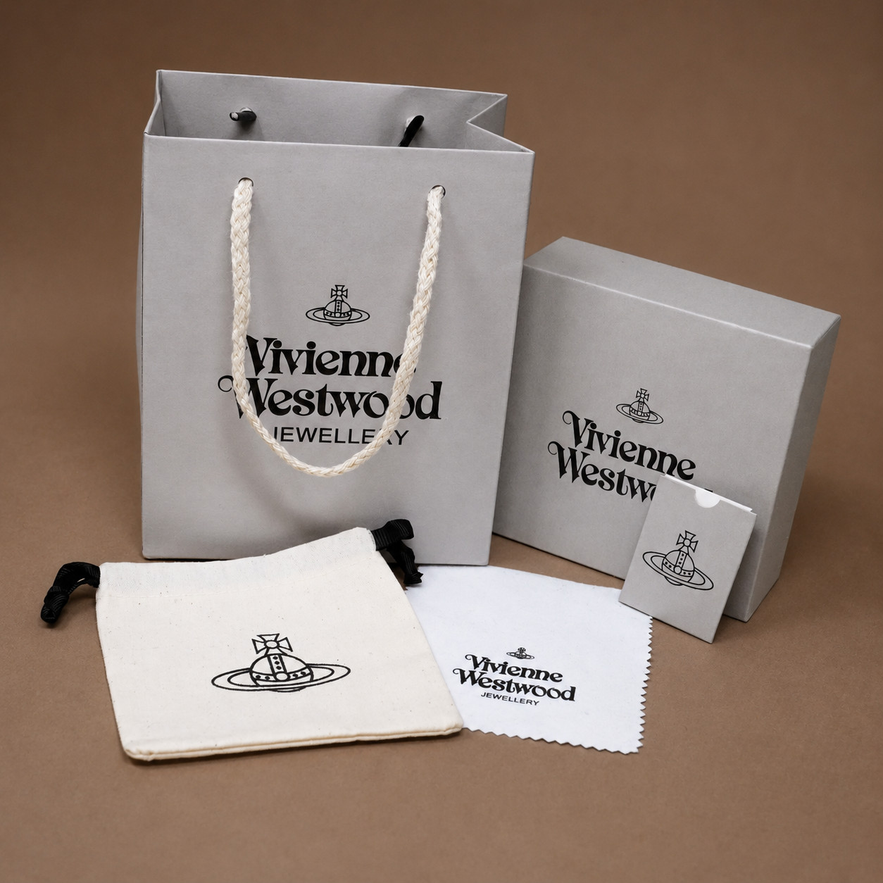 Vivienne Westwood Necklace Single Row Pearl Large Silver Orb Pendant With Box