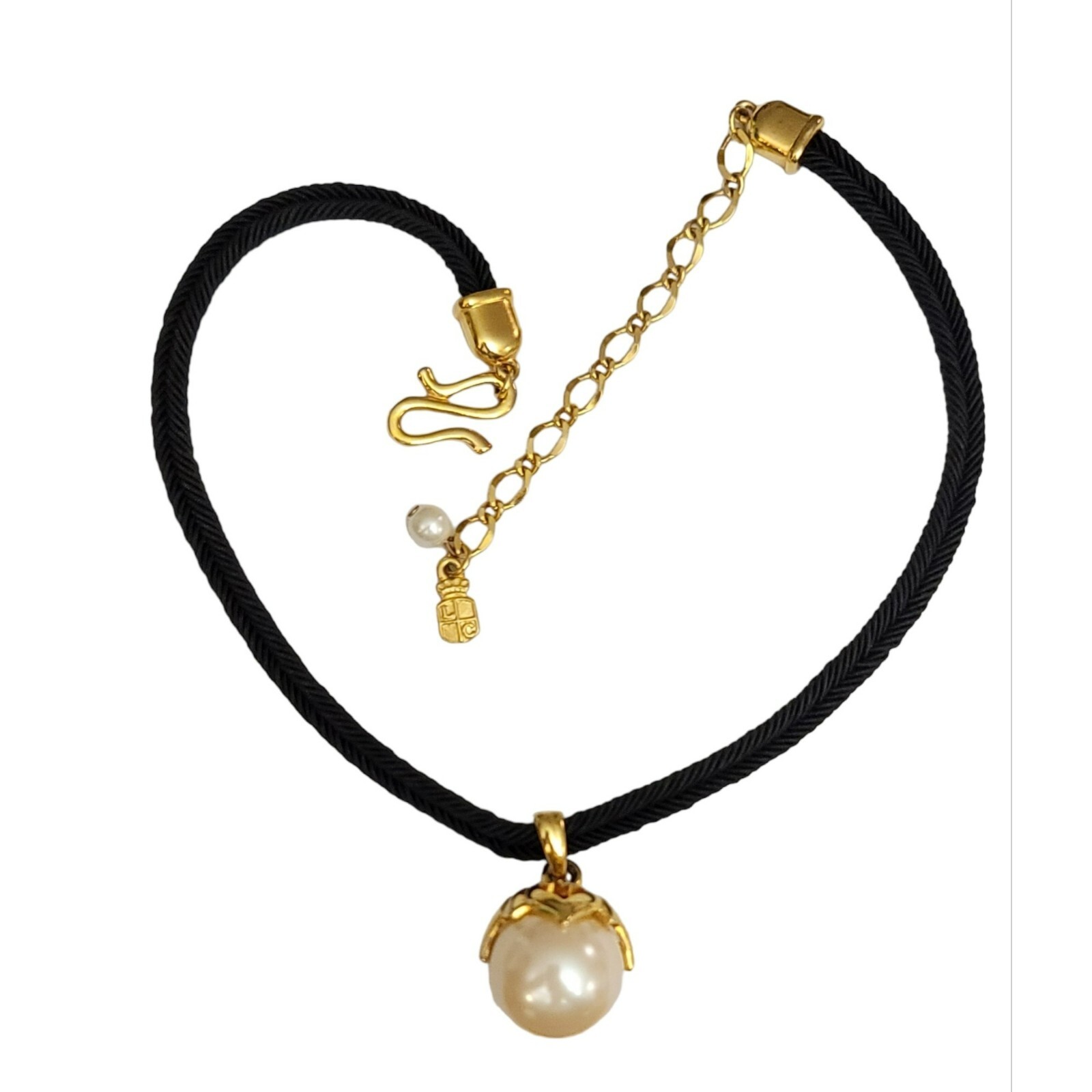 Liz Claiborne Gold Tone Black Cord Faux Pearl Pendant Necklace 17.25 Inches M490