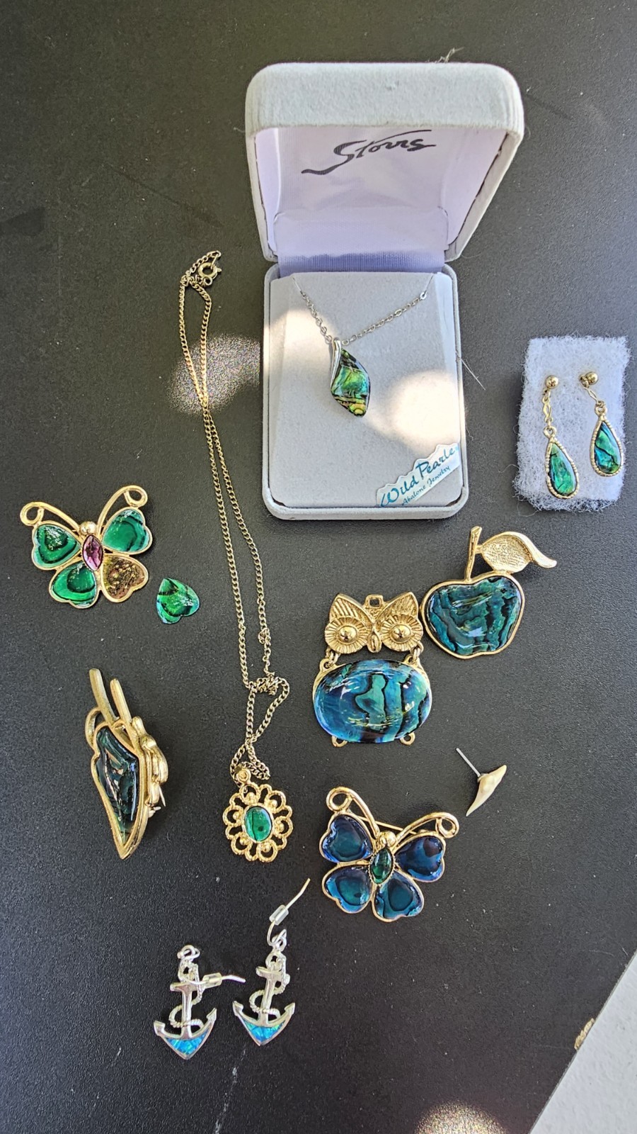 Abalone Gold Tone Jewelry. 8 Pieces