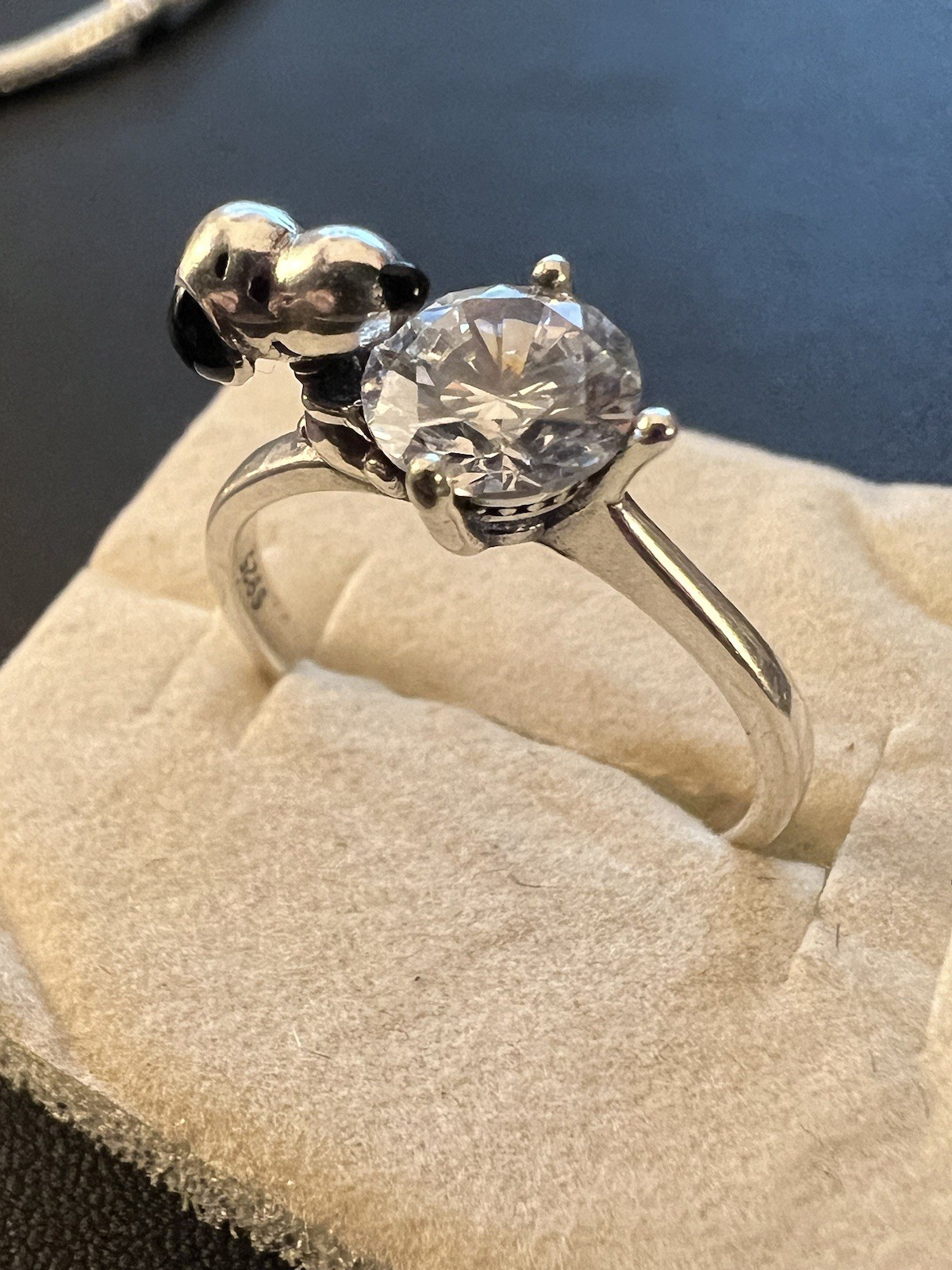 Peanuts 925 Sterling Silver Zircon Peanuts Hugs Snoopy Ring Size 7 Pet Lover