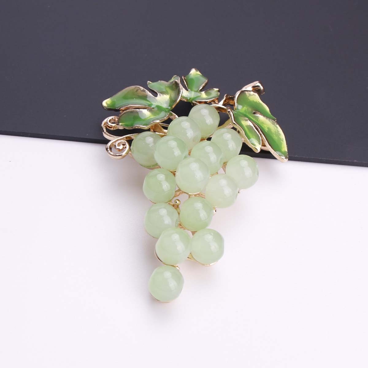 Bohemian Luxury Glass Grape Brooch Pin Alloy Enamel Rhinestone Fruit Badge Women