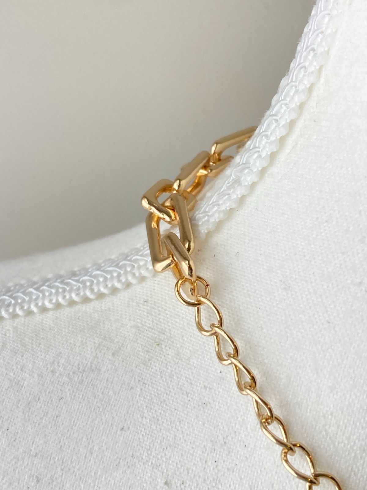 Gold Tone Paperclip Link Chain Necklace Chunky Collar Choker Couture Glam