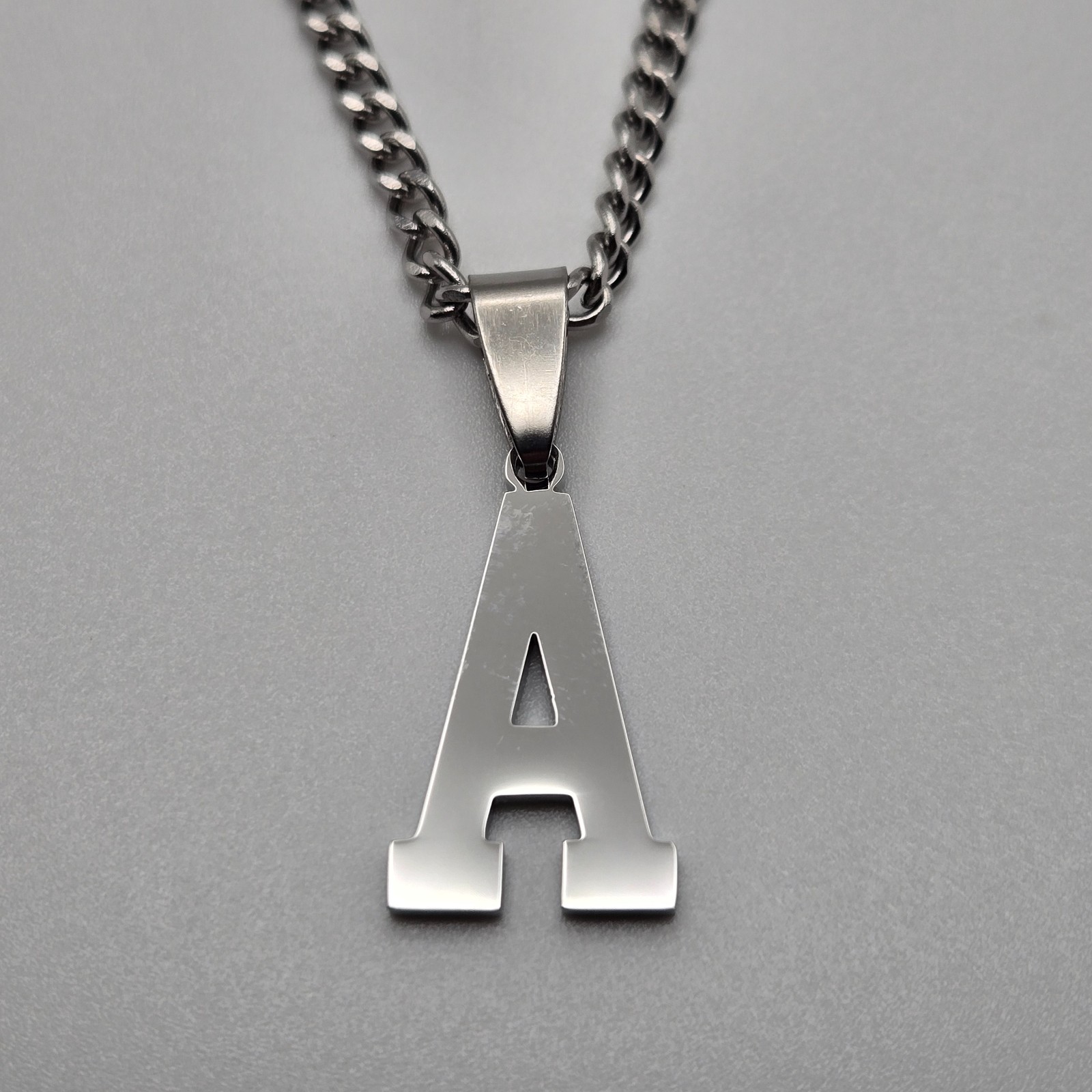 A-Z LETTER INITIAL Pendant Charm / 18″-24″ STAINLESS CHAIN NECKLACE