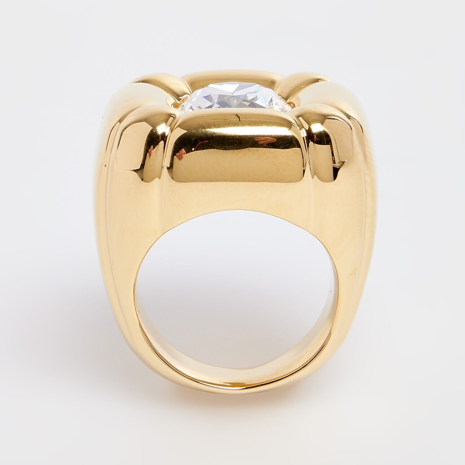 Swarovski Dulcis cocktail ring Cushion cut Gold tone Gold-tone plated UK Size M