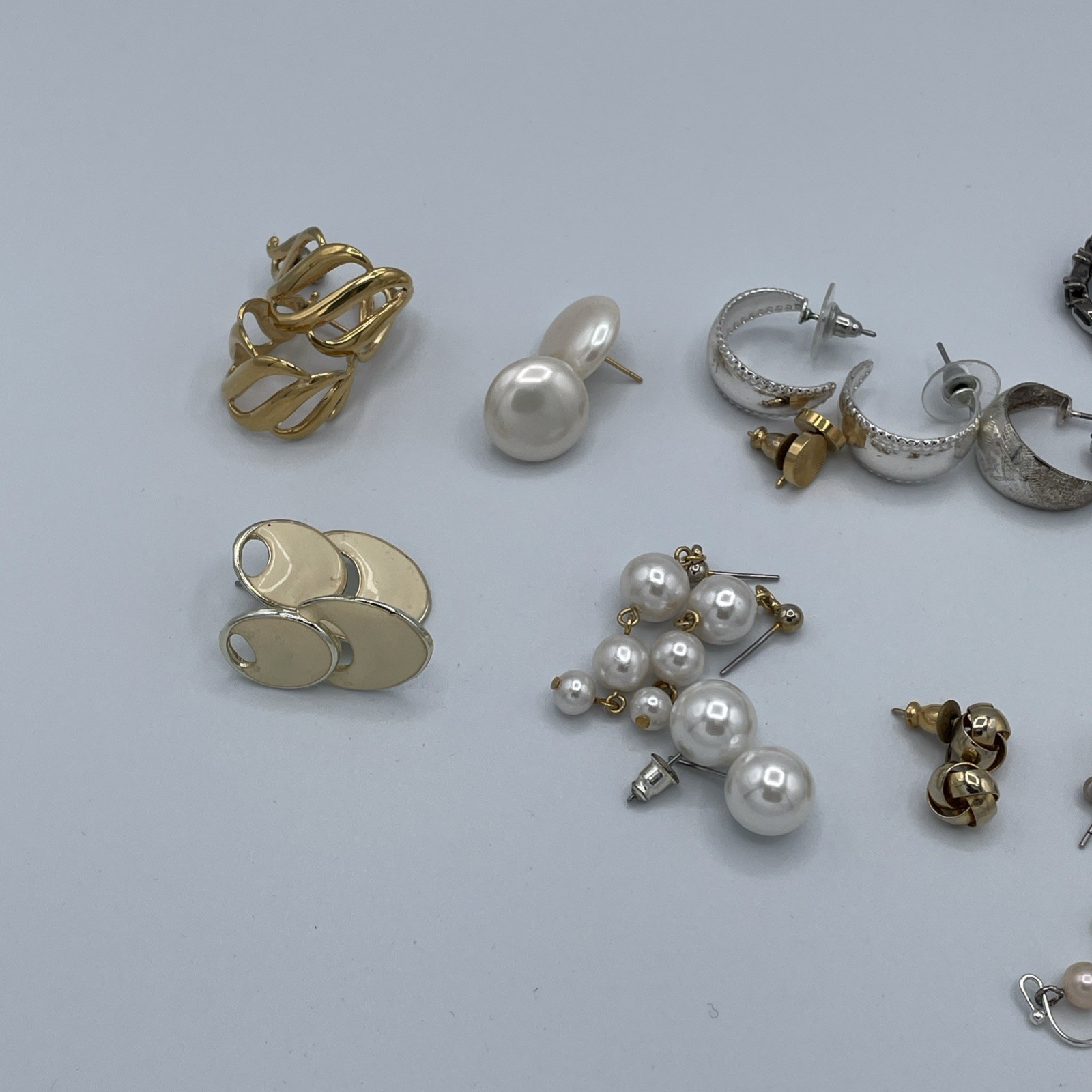 Mixed Costume Earrings Slot Appx 15 Pairs Of Gold And Silver Tone, Faux Pearls