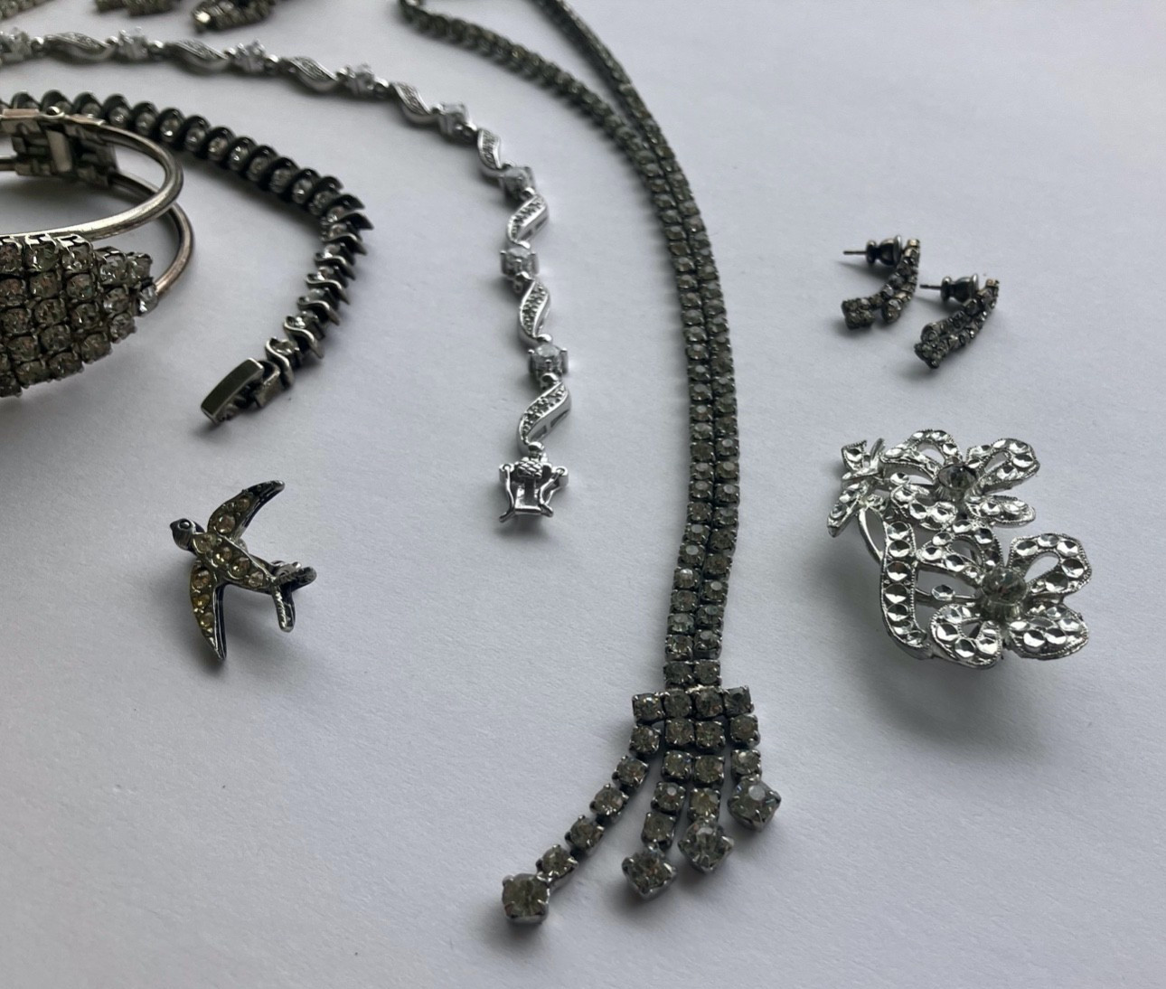 Lot Vintage Rhinestone Jewelry Very Nice Excellent Condition 9 Pieces CAROL DEB