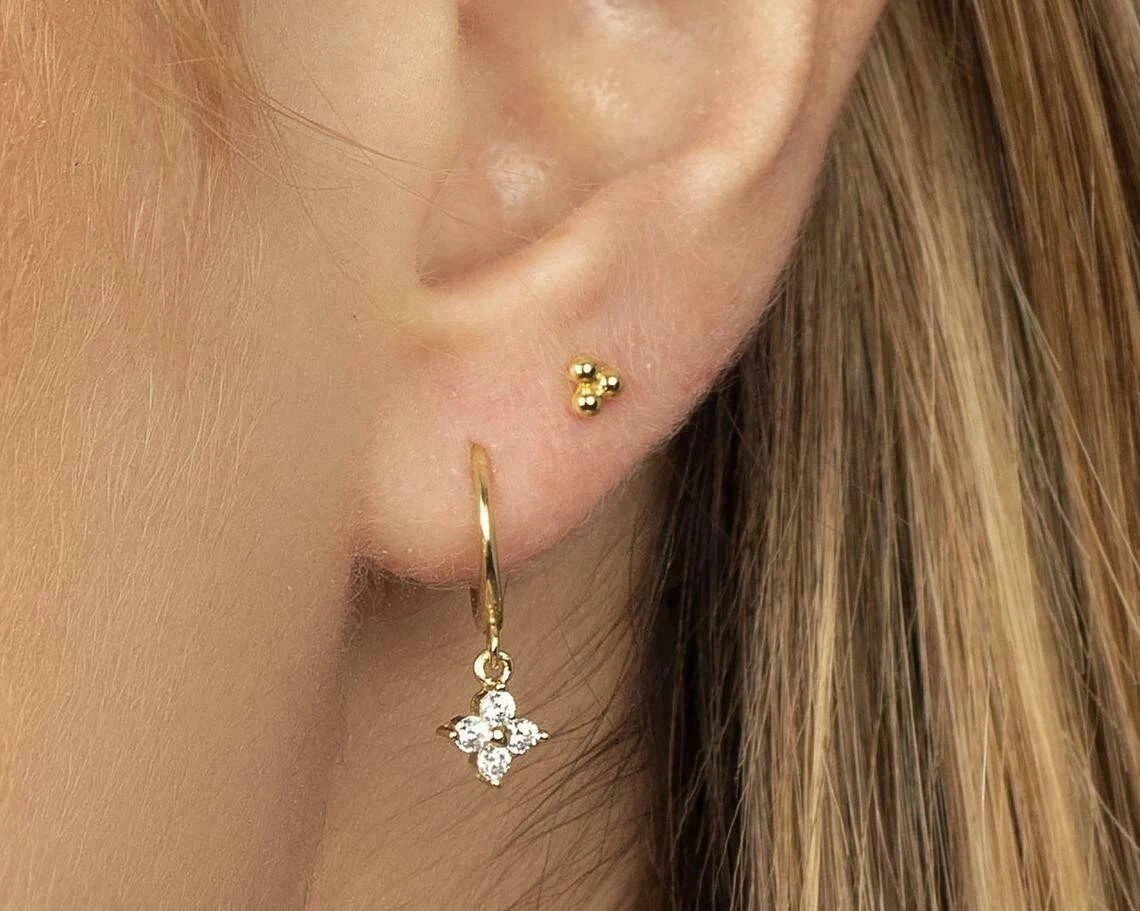 1Ct Round Cut Simulated Diamond Dangle Drop Earrings In 14k Yellow Gold Plated
