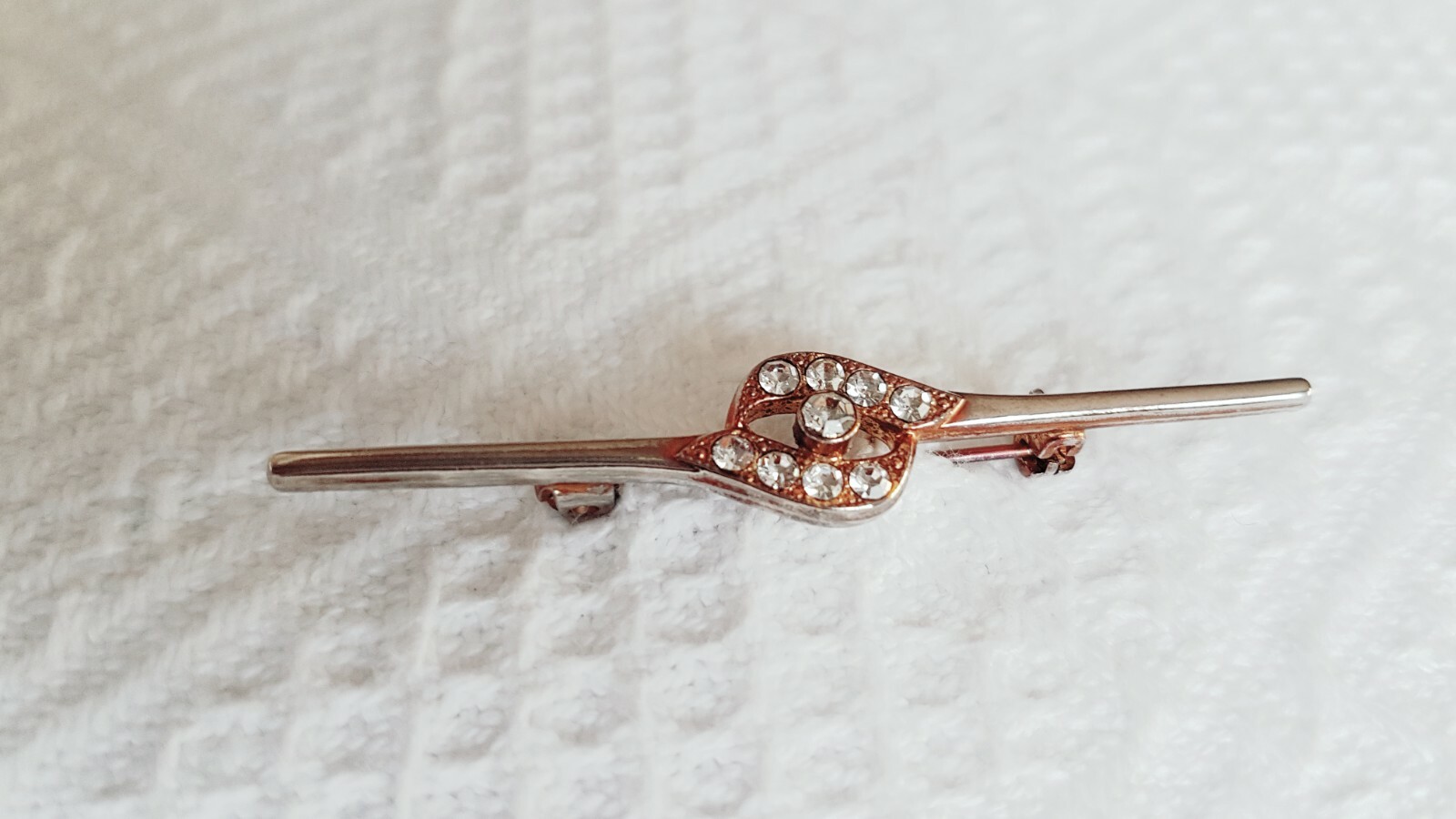 Brooch ~ Art Deco / Art Nouveau Style ~ Clear Diamantes ~ Silver Tone ~ Vintage