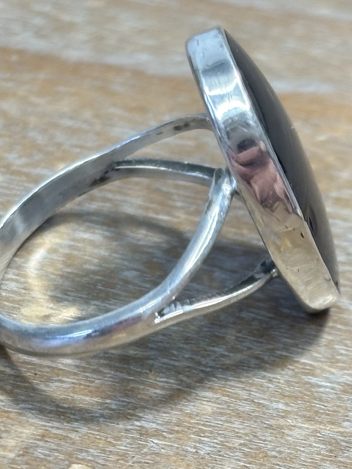 Sterling Silver Gray Oval Stone Ring Size 6.25 3 Grams read description