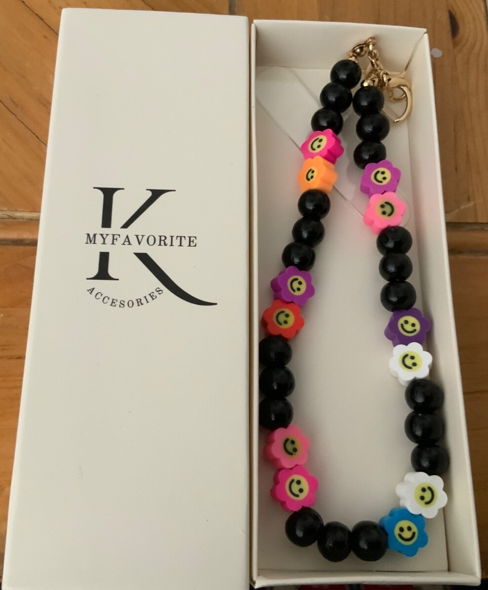 Detachable Beaded Wrist Strap for iPhone Wood and Beads New In Box