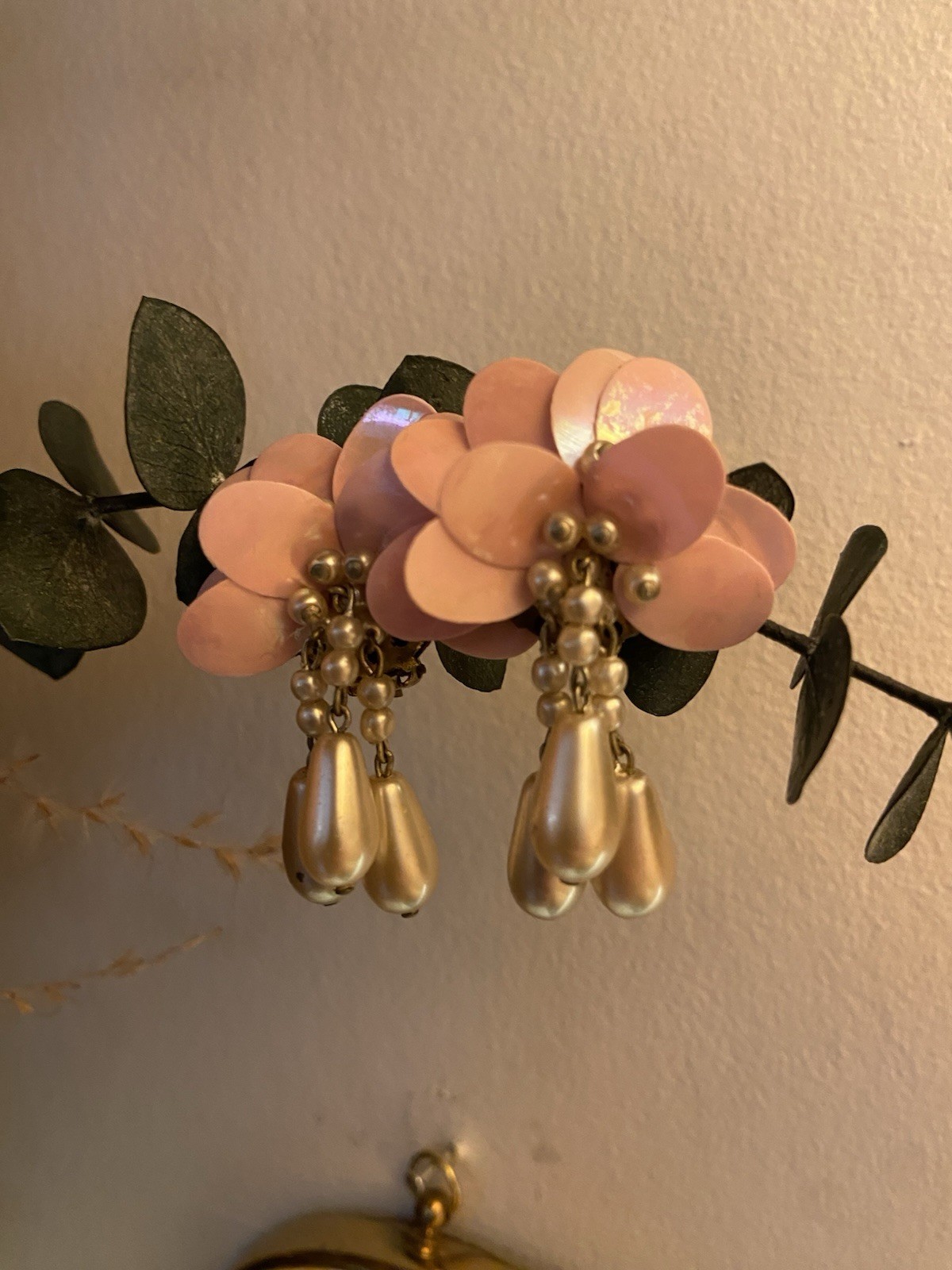 Vintage 1950s Movable Petal Flower Clip-On Earrings