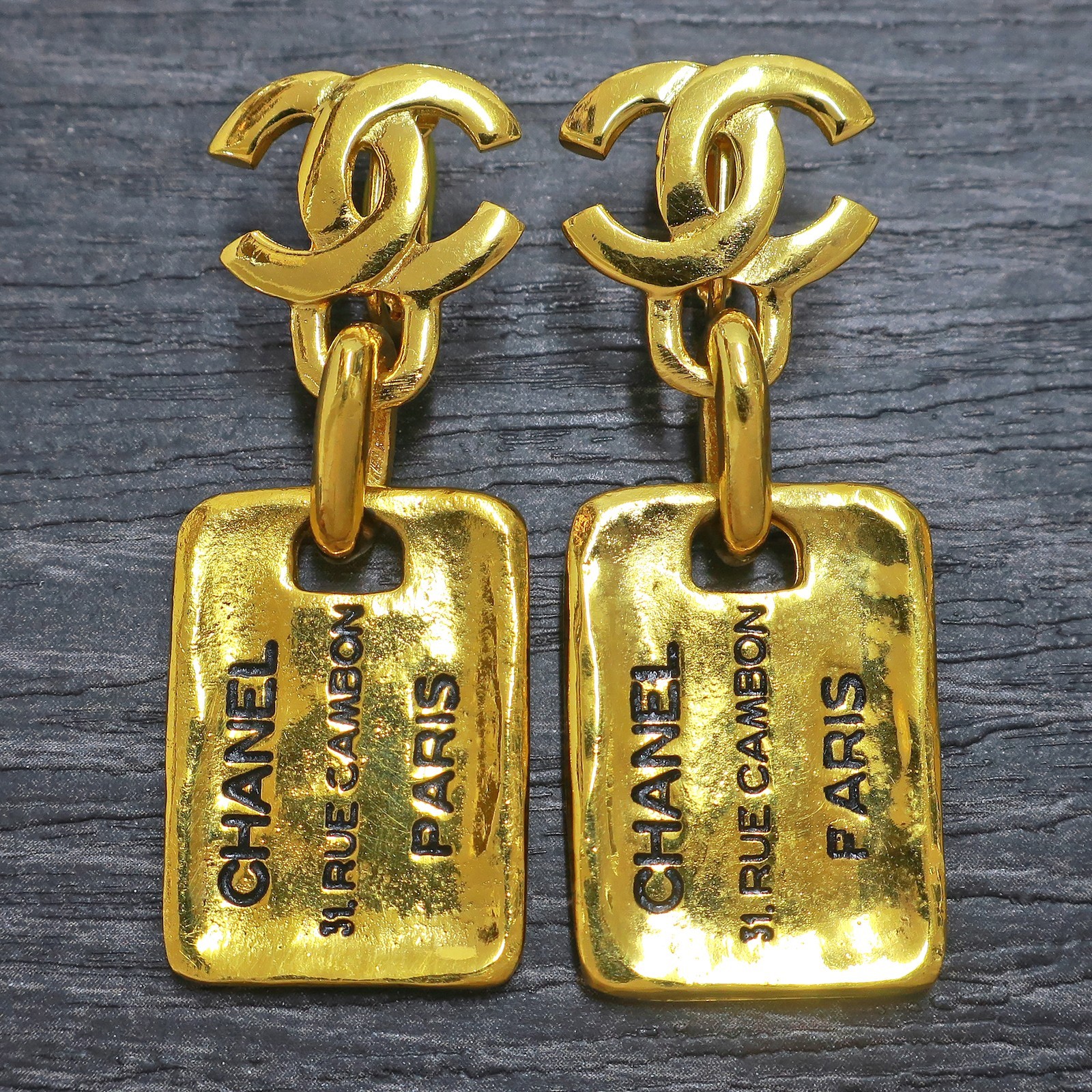 CHANEL Gold Plated CC Logoa Cambon Swing Vintage Clip Earrings #1281c Rise-on