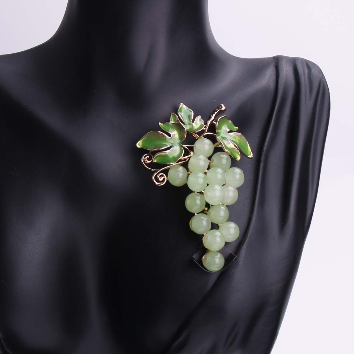 Bohemian Luxury Glass Grape Brooch Pin Alloy Enamel Rhinestone Fruit Badge Women
