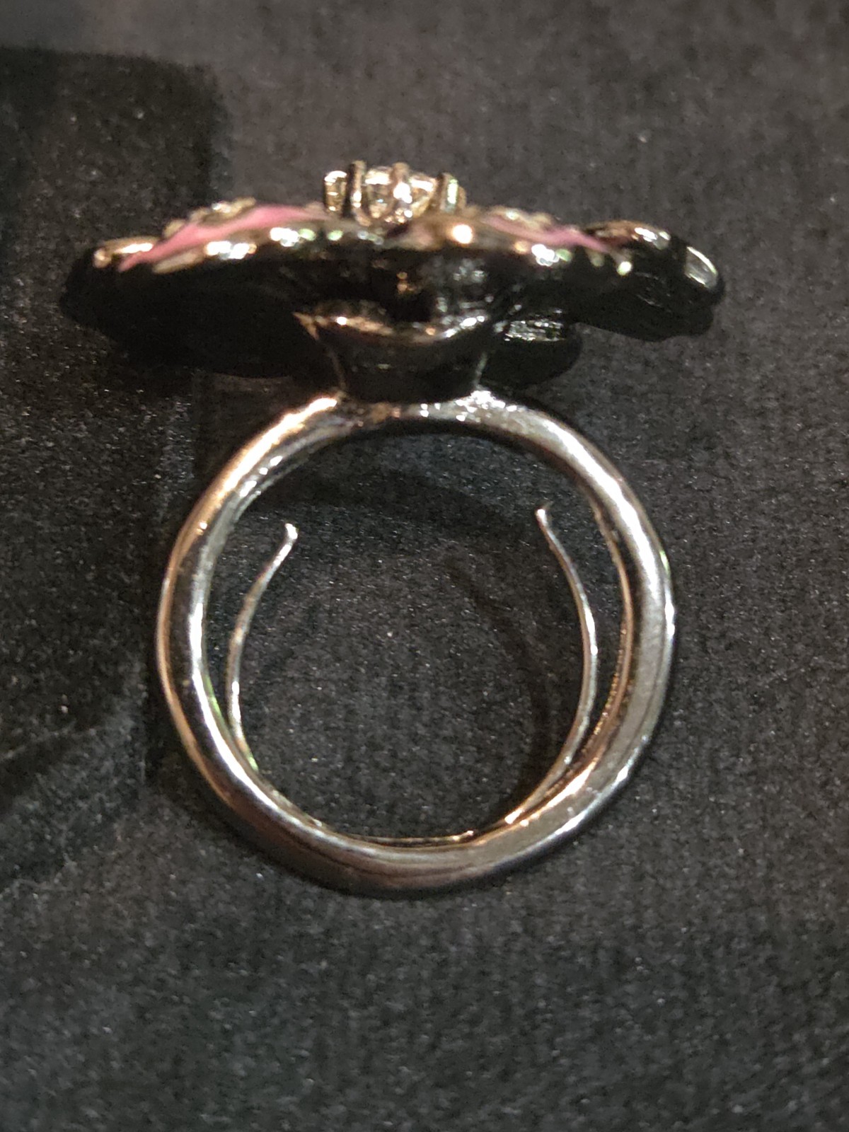 Juicy Couture Vintage Size 8 Pave Set Rhinestone & Mauve Enamel Flower Ring.