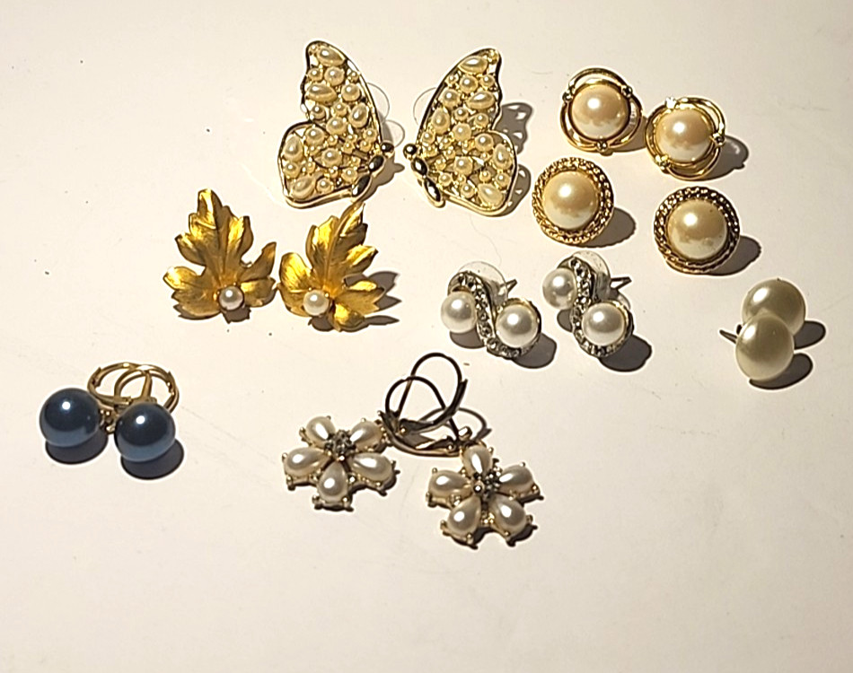 Pearl Earrings Butterly Post Classic Lot of 8 Pair Costume Jewelry