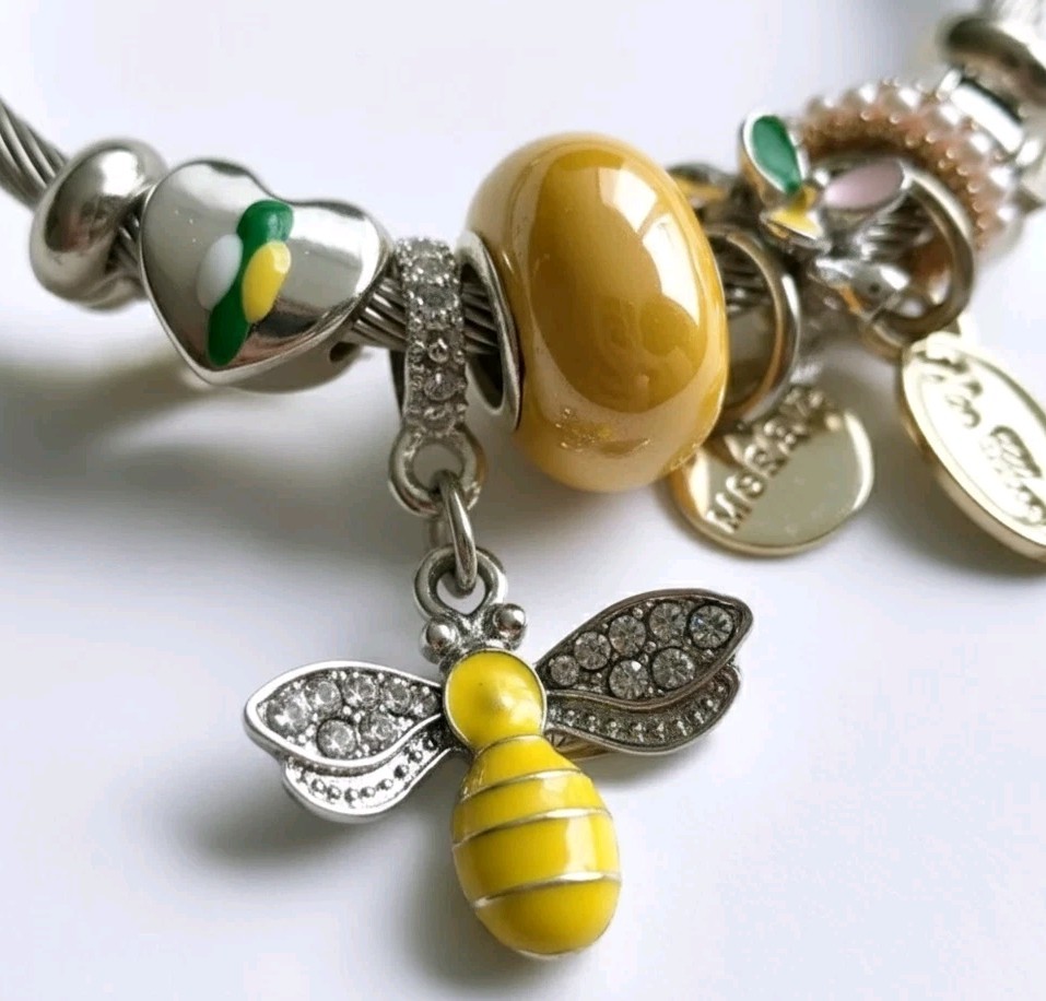 Honey Bee Bracelet for Women Silver Bangle with Charms, Cute Bee Gift Jewelry