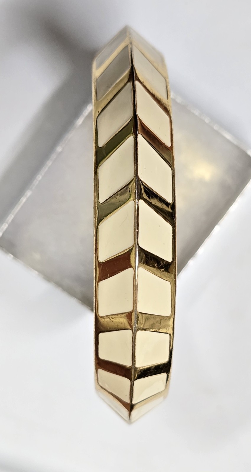 Vince Camuto Gold Tone Ivory Enamel Round Signed Bangle Bracelet