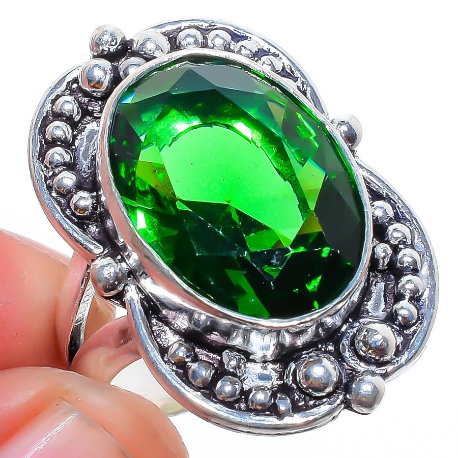 Tsavorite Quartz Gemstone 925 Silver Plated Jewelry Ring s.7.5 W316