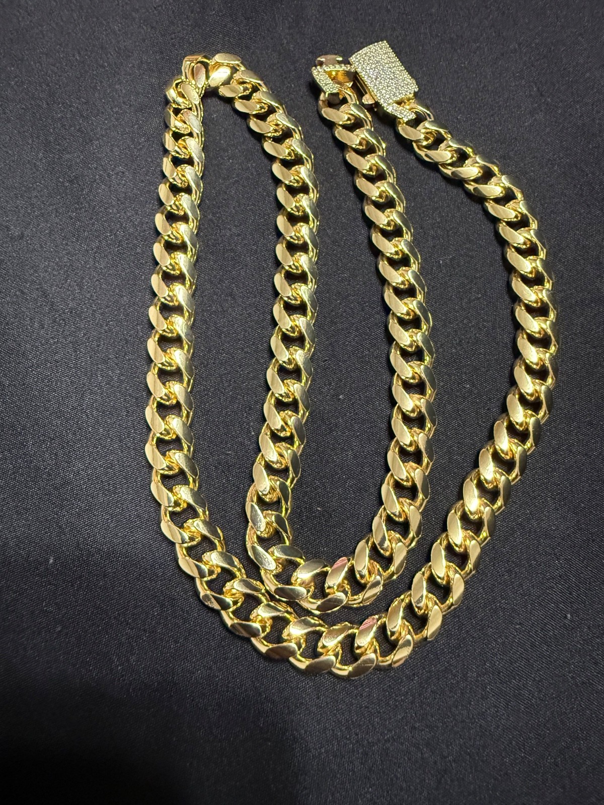 gold filled cuban chain 22 inch 10mm wide 4mm thick w/iced out vvscz clasp