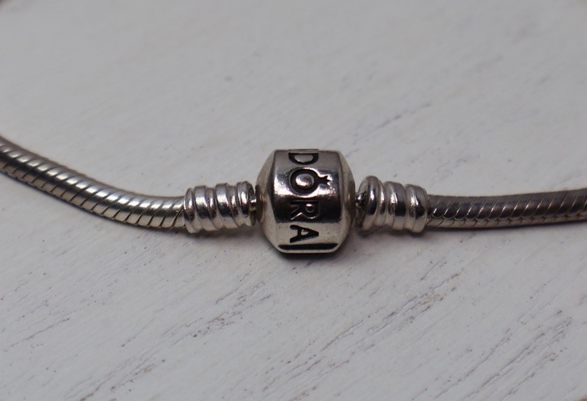 Pandora 925 Moments Barrel Clasp Snake Chain Bracelet 15.3G / 7.75in / 2.9mm
