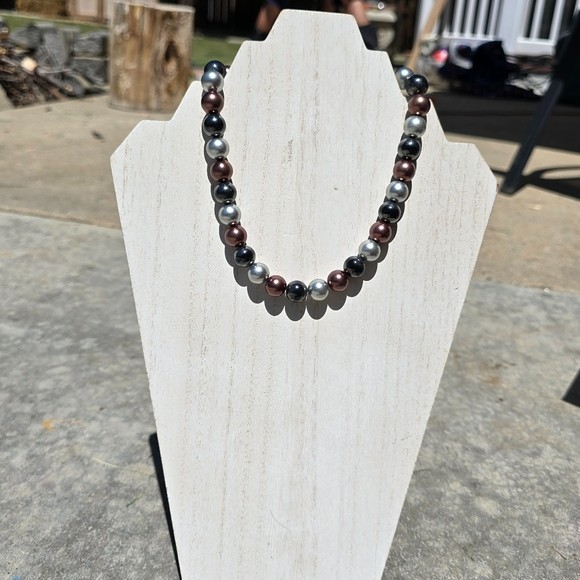 Beautiful Premier Design Multi- colored necklace Elegant