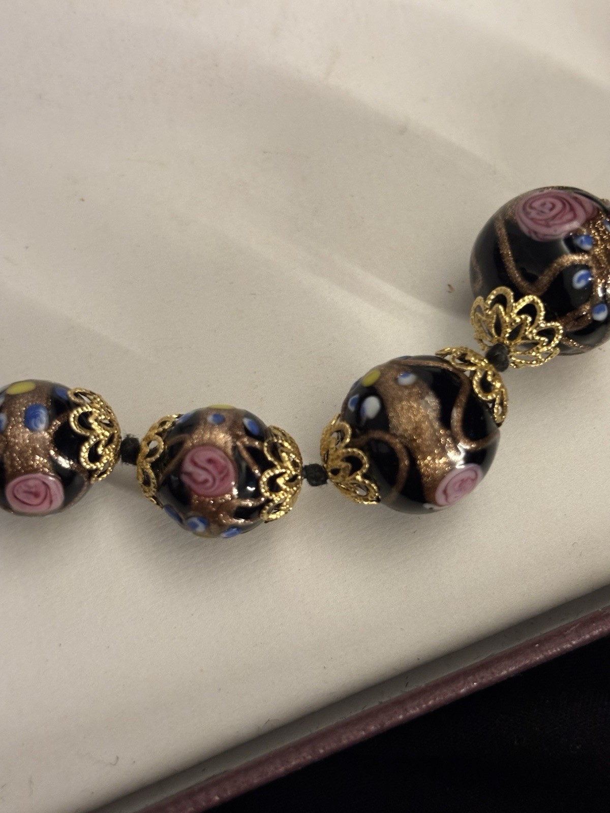Black Glass Beaded Necklace Pink Rose & Blue Accents Gold-Tone Barrel Clasp