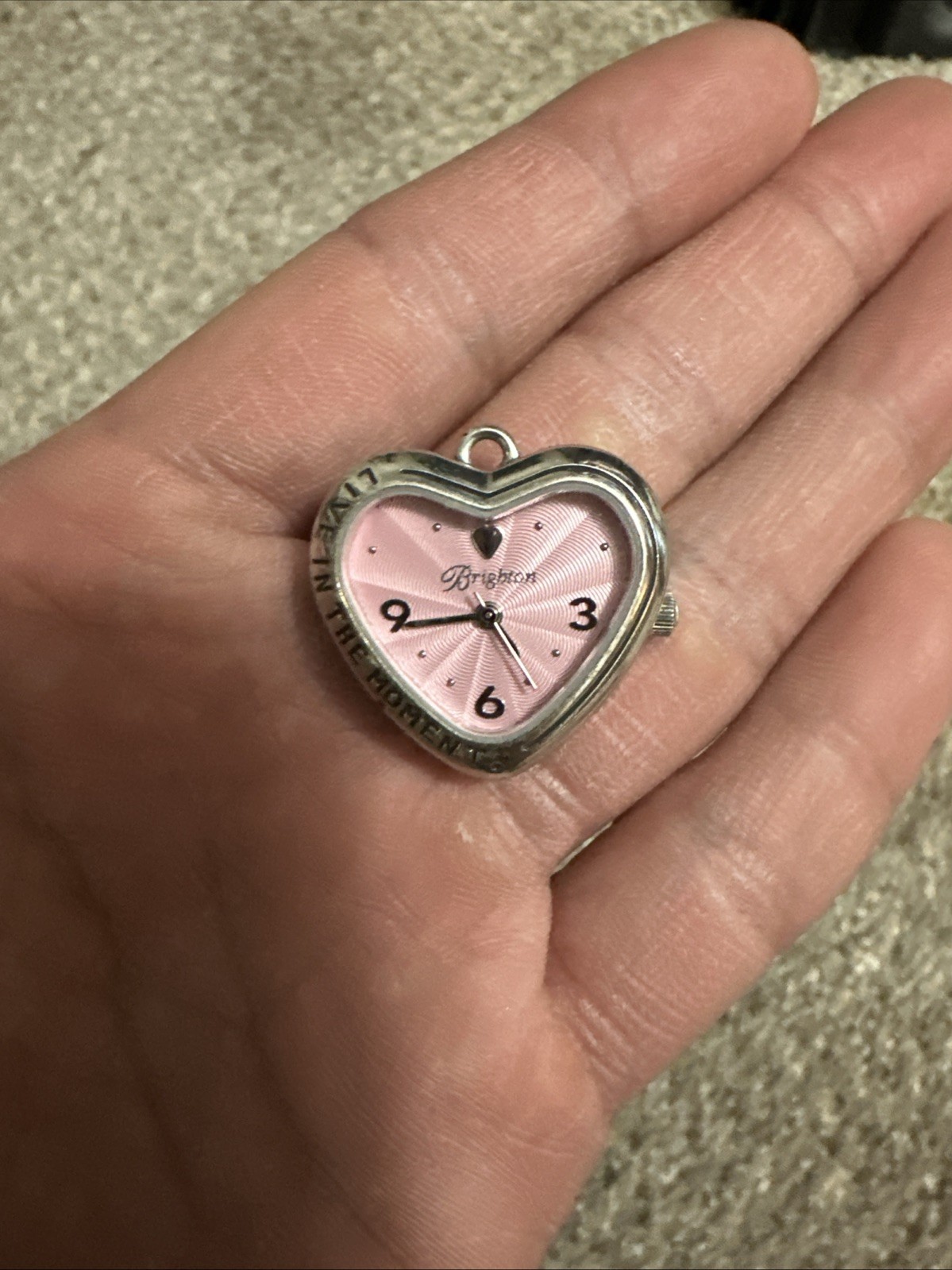 Heart Live In The Moment Pendant