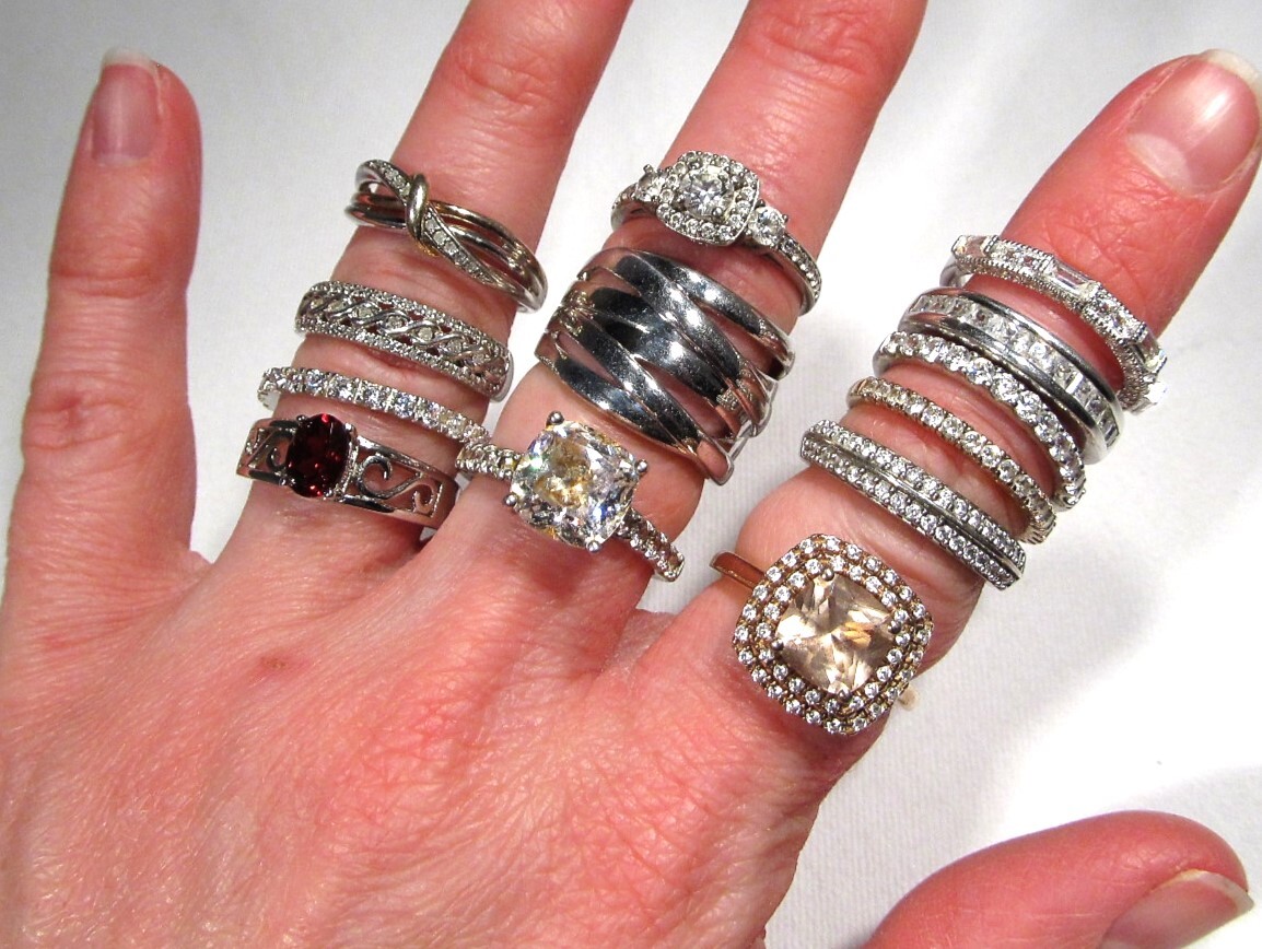 Lot of 13 Rhinestone Fashion Rings All Size 7 C3510