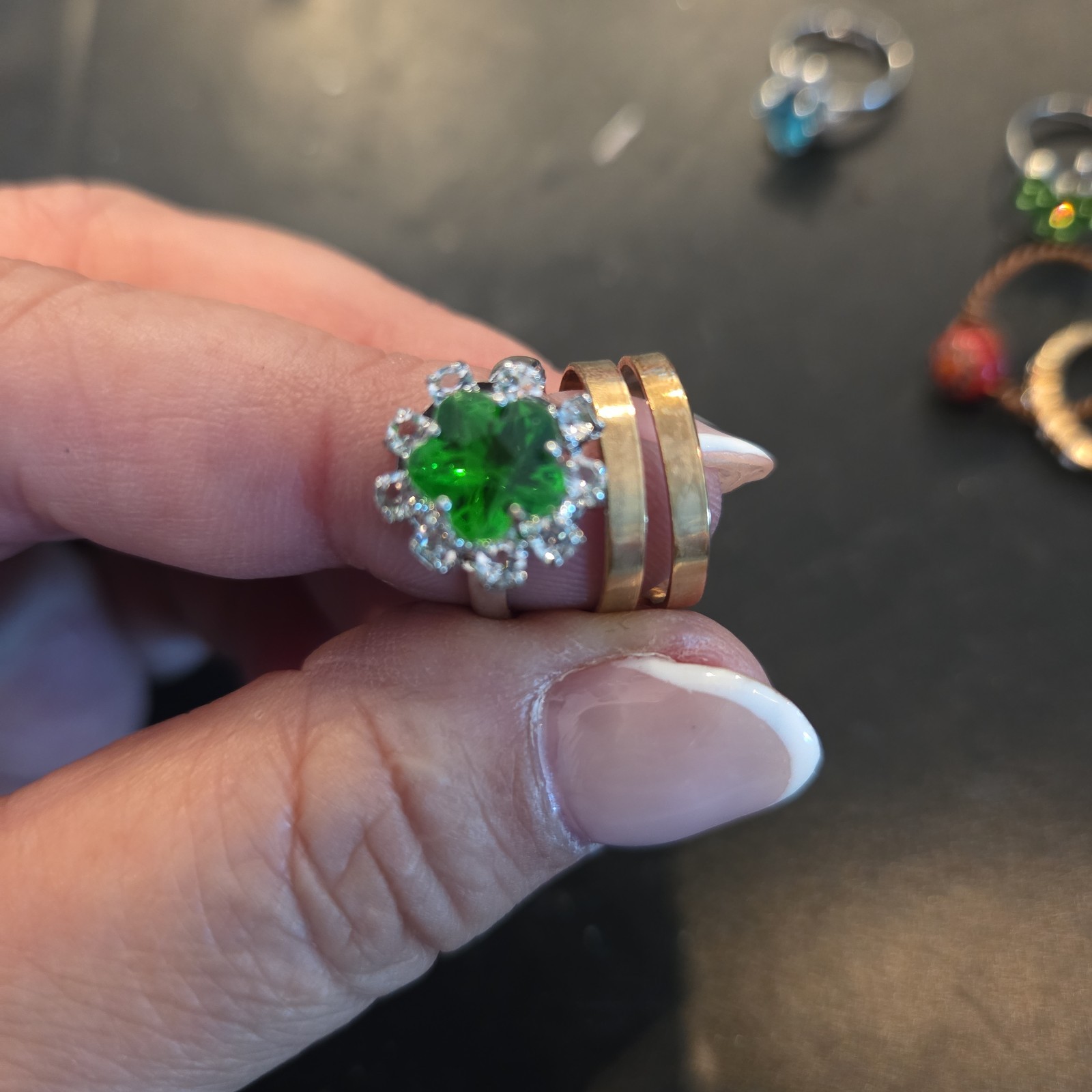 Miscellaneous Rings mixed multicolor Rings Lot of 25!! sz 4/5