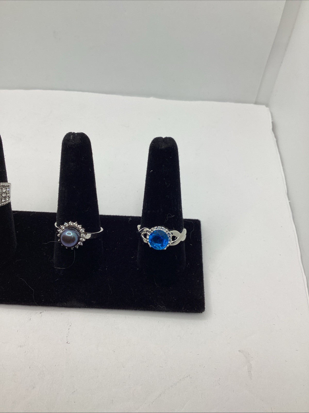 Lot Of 5 Costume Rings. See Pics For Sizes