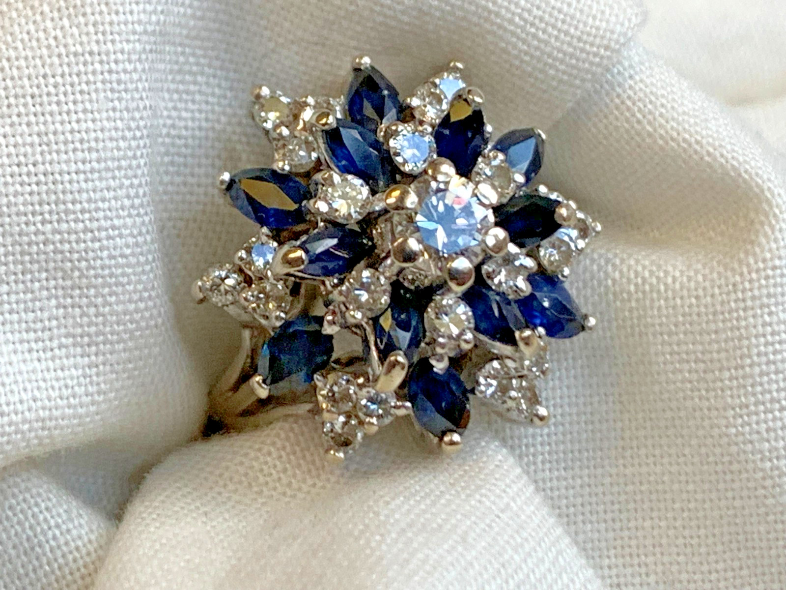 14K White Gold Diamond Ring 6.34g Fine Jewelry Size 5 Band Sapphire Color *READ*