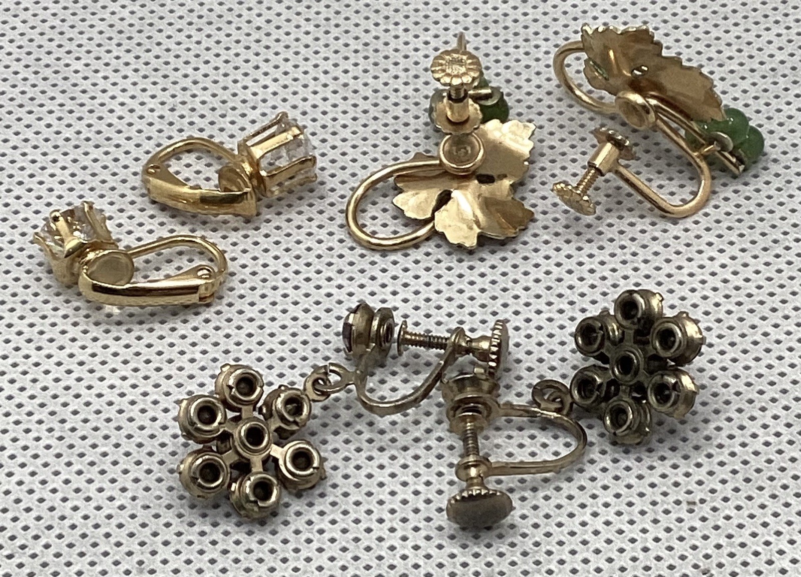 Variety Lot of 14 pairs Clip-On Earrings Mixed Materials Multicolor Dangles Nice