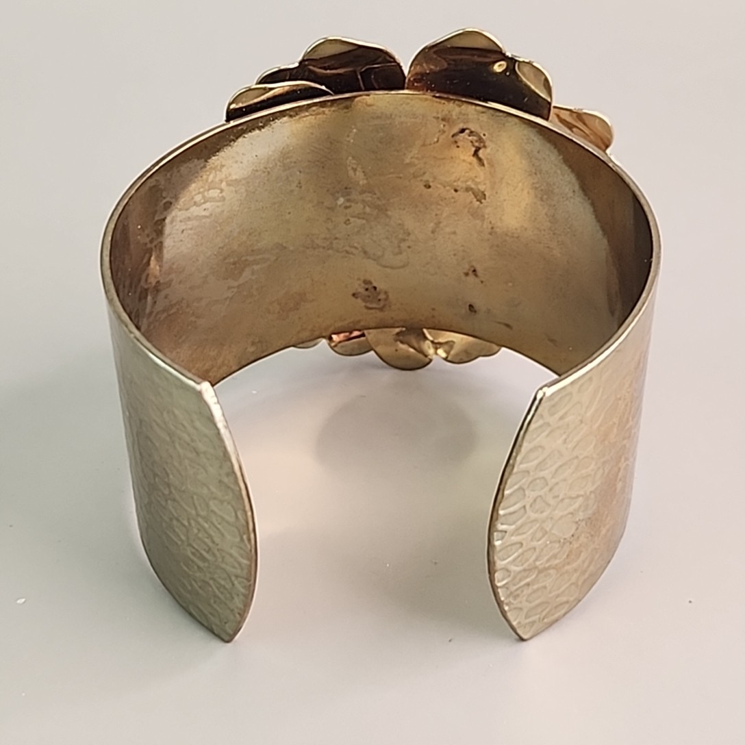 Flower Cuff Bracelet Wide Gold Tone 4cm Statement Chunky Pebble Stamped 7″