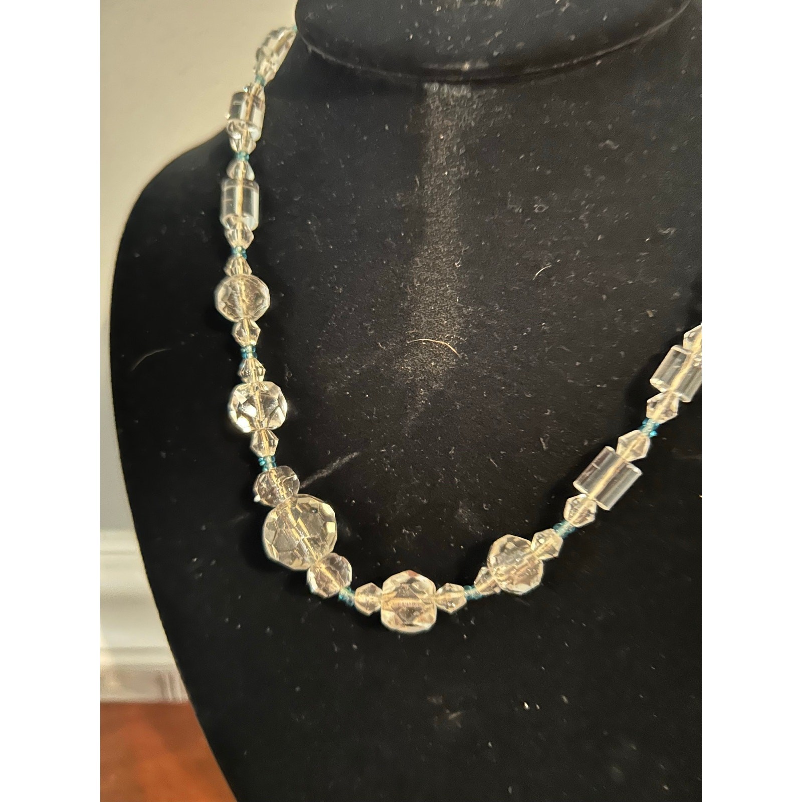 Vintage Aurora Borealis Single Strand Graduated Crystal Necklace 18″