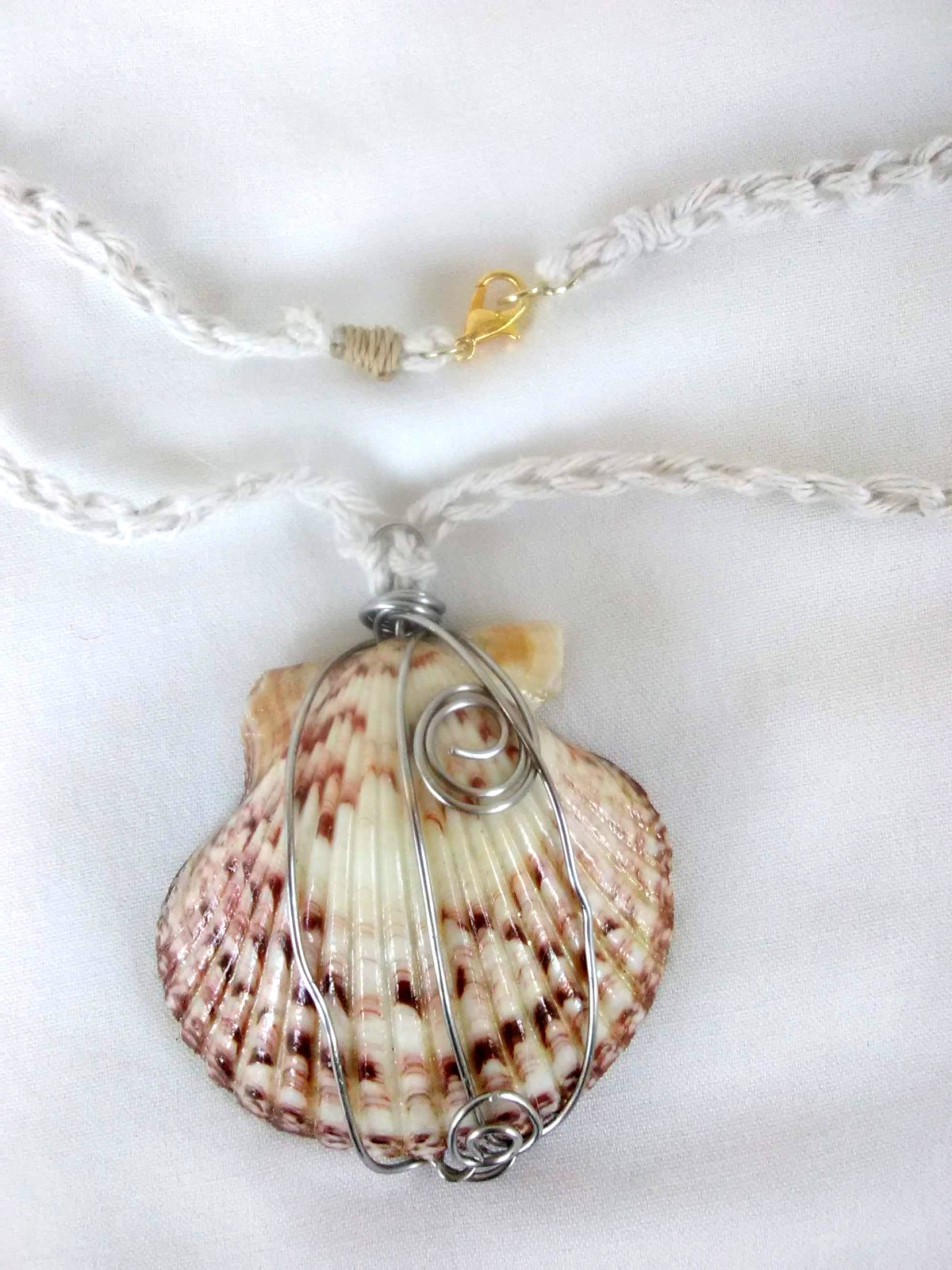 Clam Seashell Beach Mermaid Boho Necklace 24″ US Seller Gift New