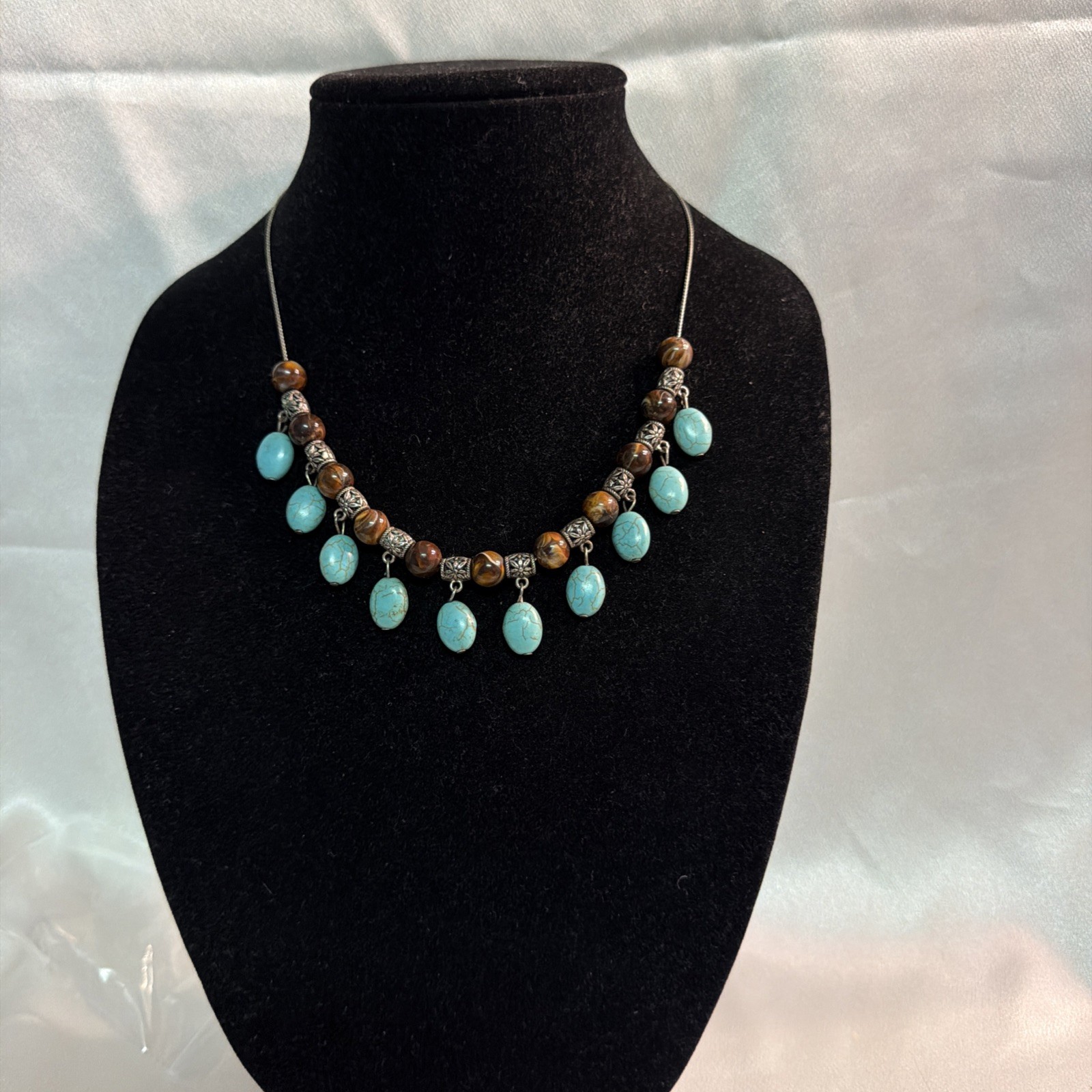 Turquoise Colored And Beaded necklace 18 Inches