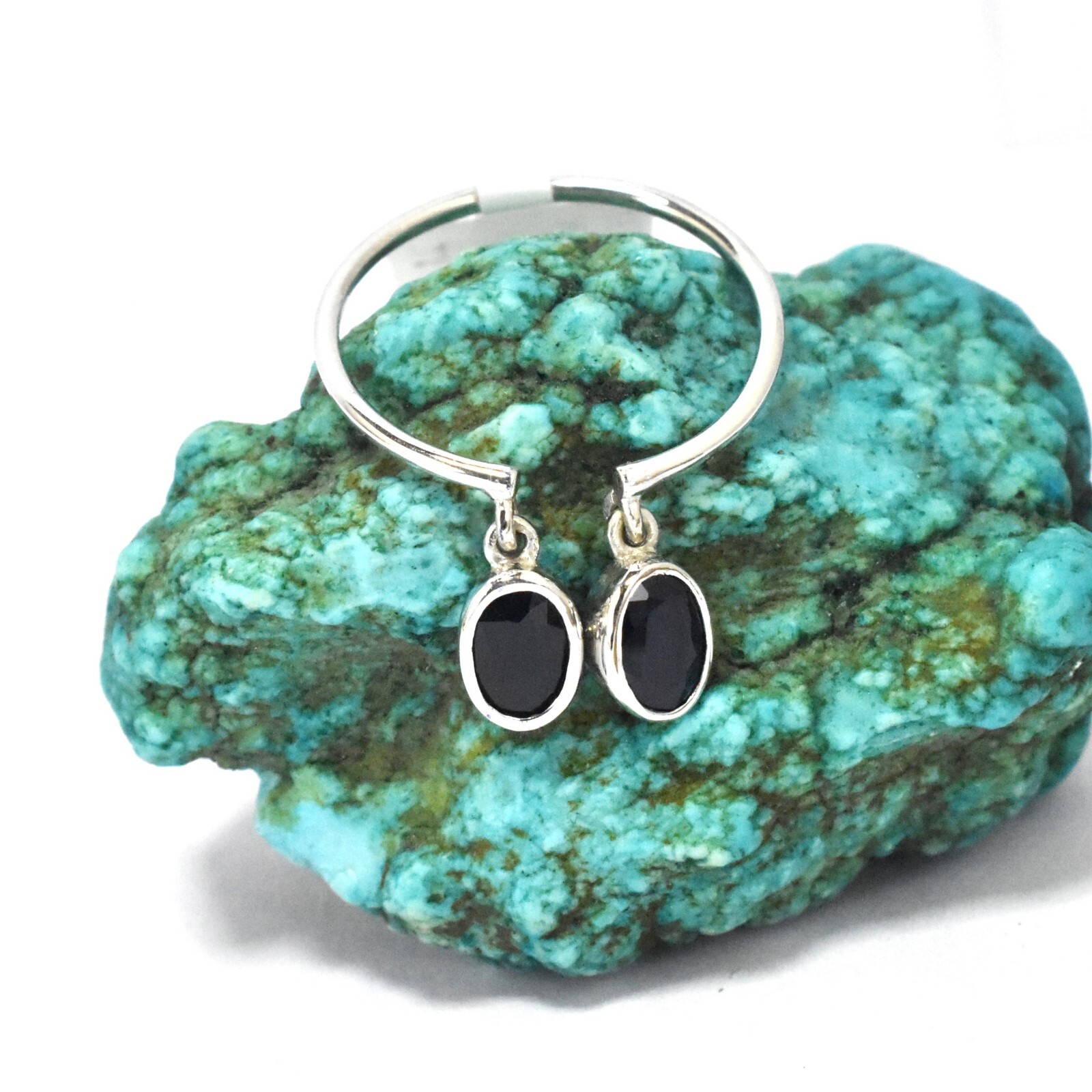 Attractive and Adjustable Oval Shape Sapphire Handmade Designer Ring