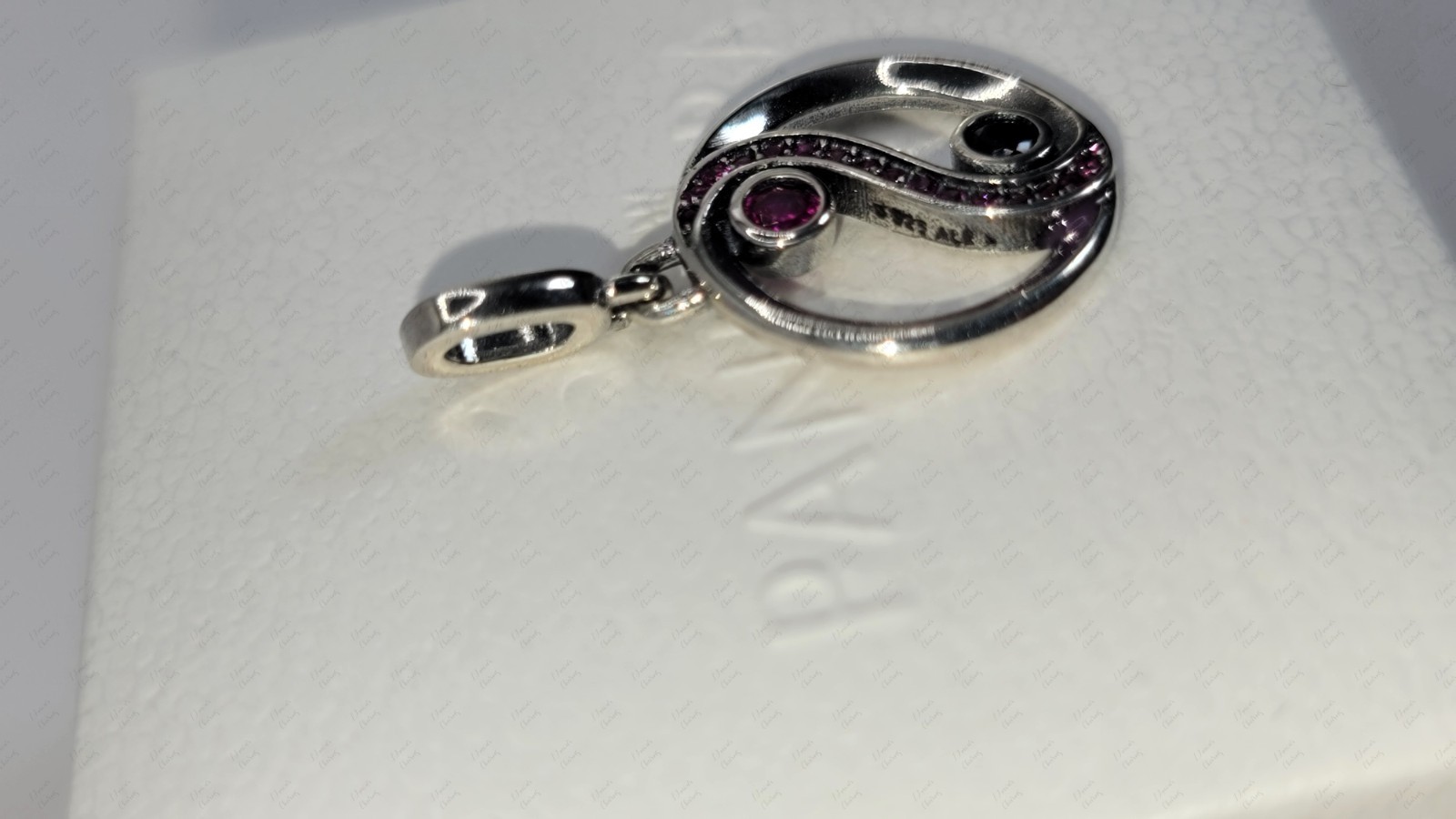 Autenthic Pandora Me Balance Yin & Yang Medallion Charm – 792307C01 W/ Box B36