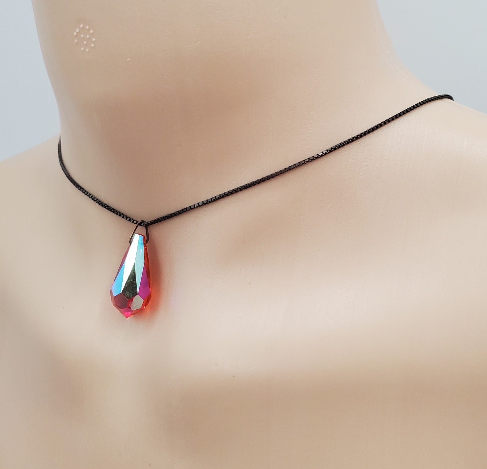 925 SI Necklace 19in Sterling Silver Brilliant Red AB Faceted Teardrop Crystal