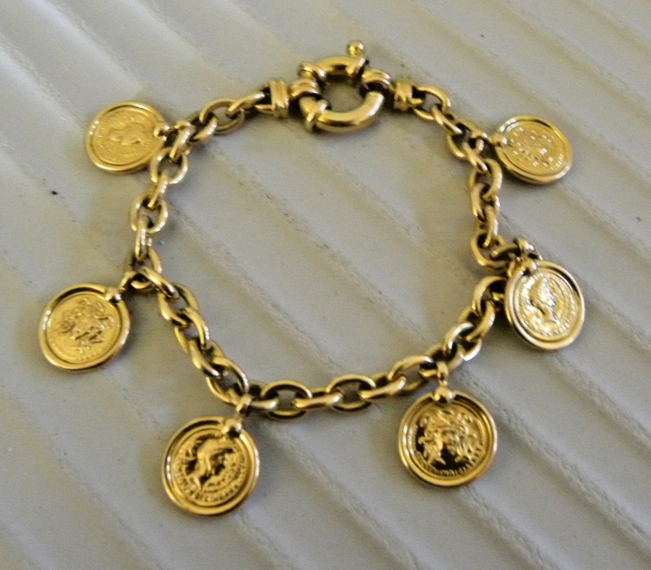 Gold Roman Coin Charm Link Bracelet Excellent Condition Preowned NICE!!!