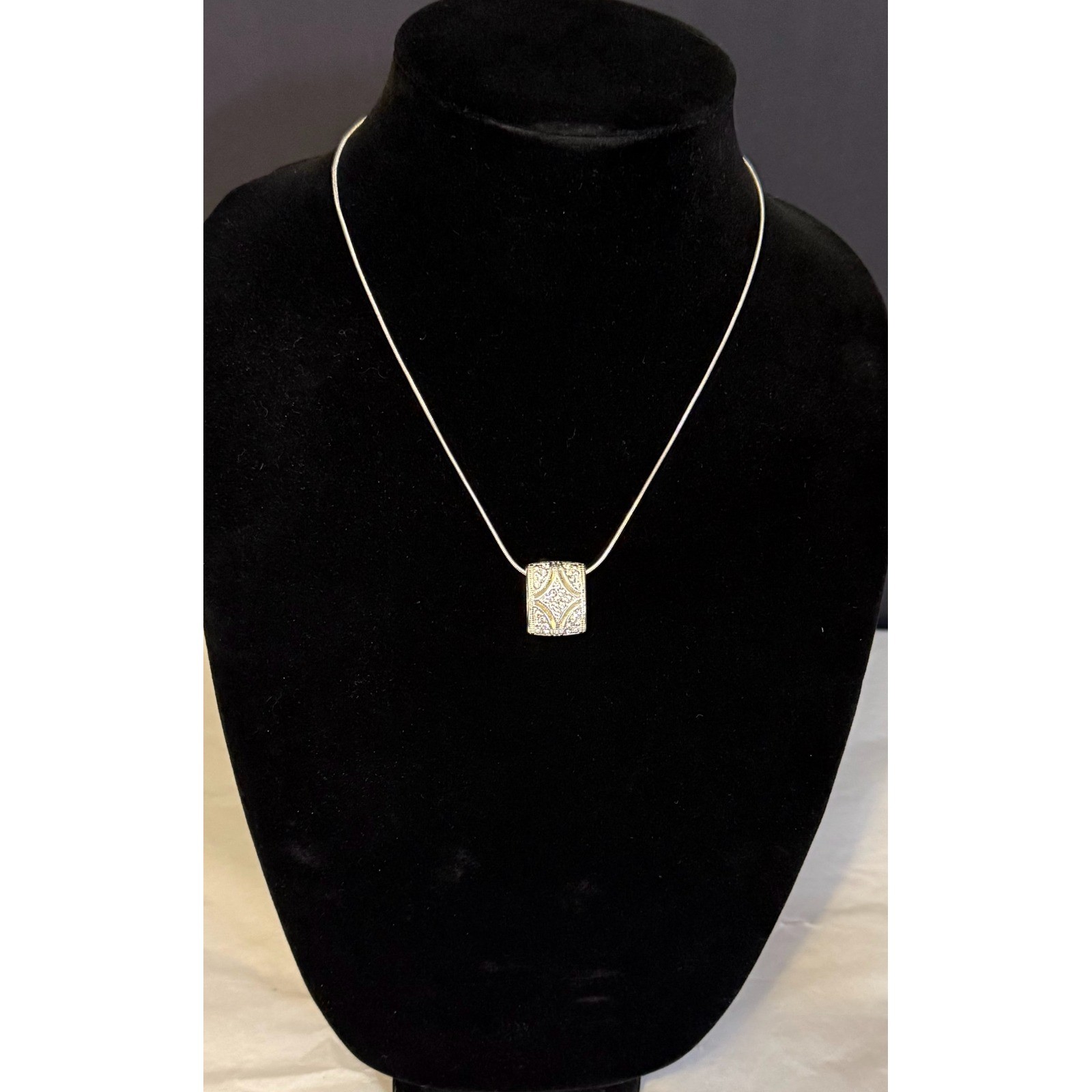 Vintage Crown Trifari Necklace Silver Pave Rhinestone Pendant Jewelry 16-17.5″