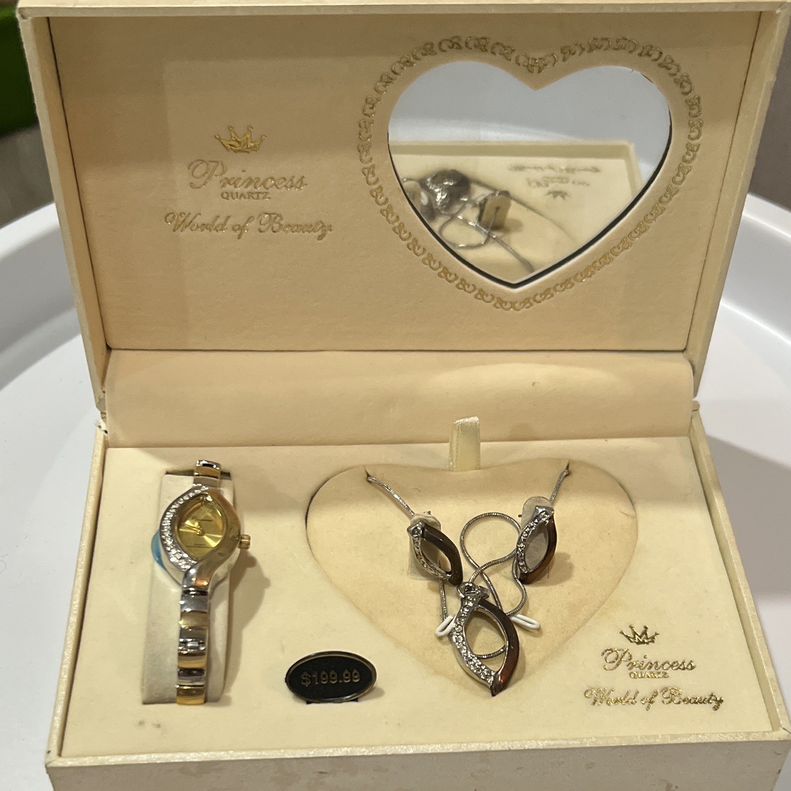 Princess Quartz World of Beauty Watch Necklace Earrings Set Need Restoration