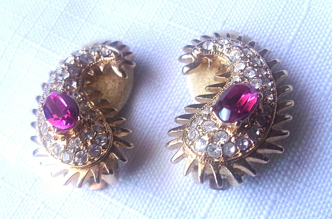 Kenneth Jay Lane KJL Vintage Maharani Paisley Enamel & Pearl Pin & Earrings Set