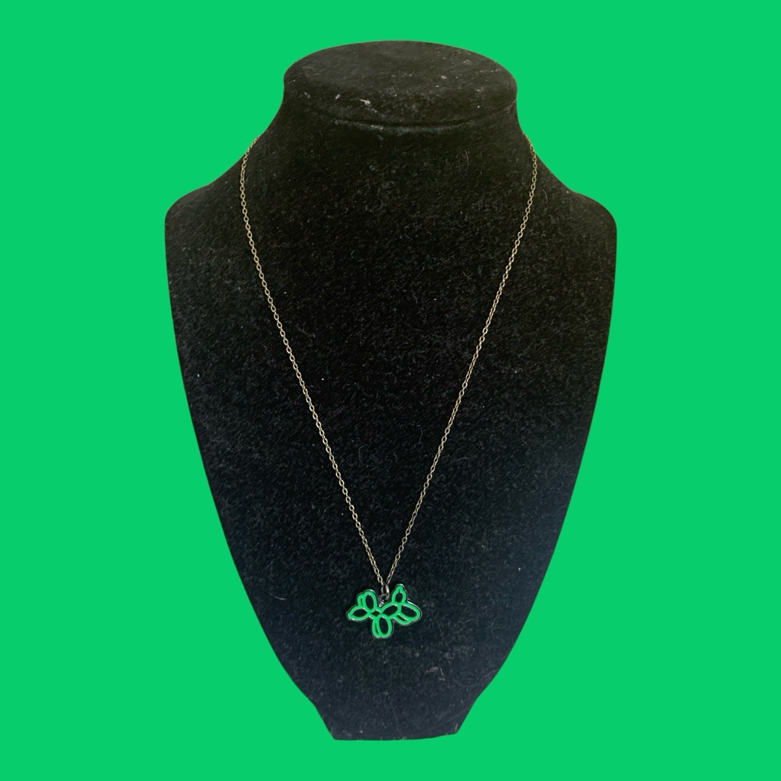 Unbranded Green Enamel Balloon Dog Charm Necklace Pop Art Novelty Pendant