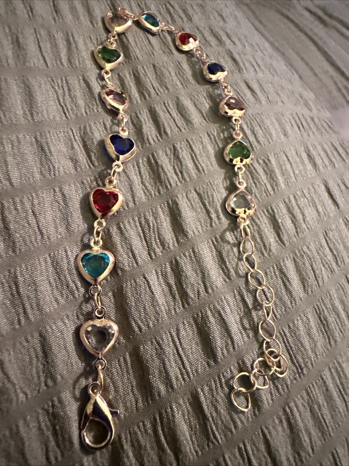 Multi-colored Faux Gem Hearts Bracelet