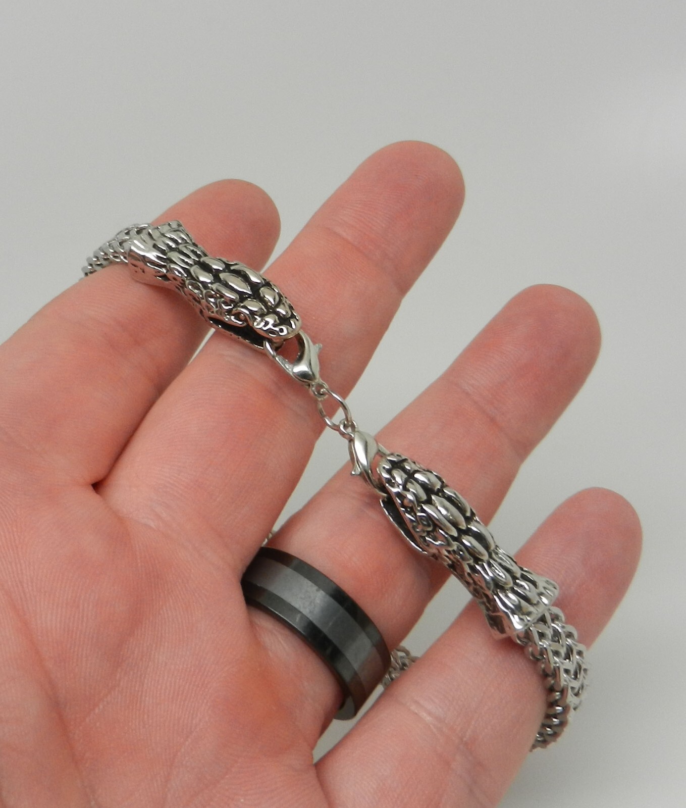 Two Snake Head Reptile 7mm Curb Link 8″ Stainless Bracelet Men’s Women’s Unisex