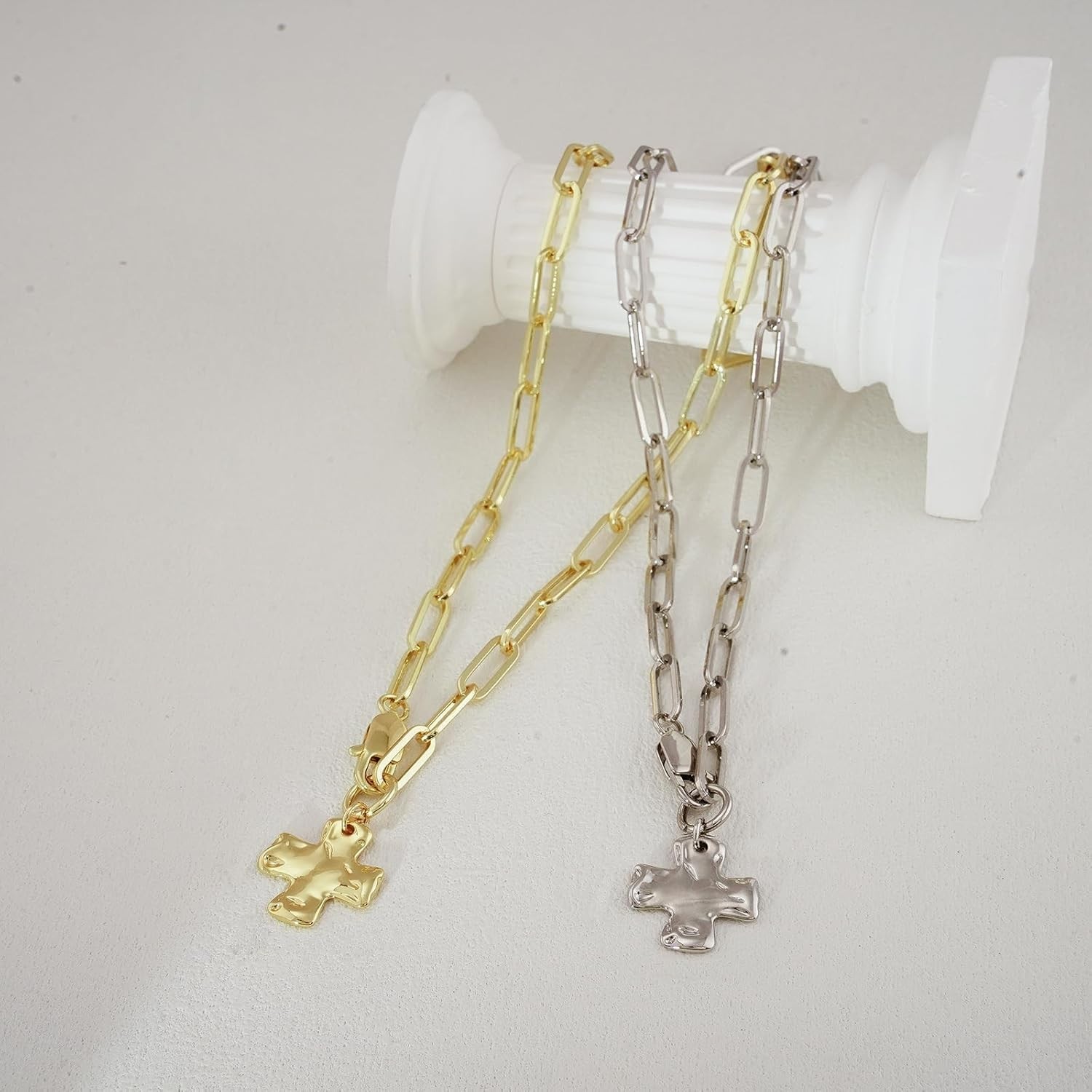 Statement 14K Gold Chunky Hammered Cross Pendant Necklace Trendy Paperclip Chain