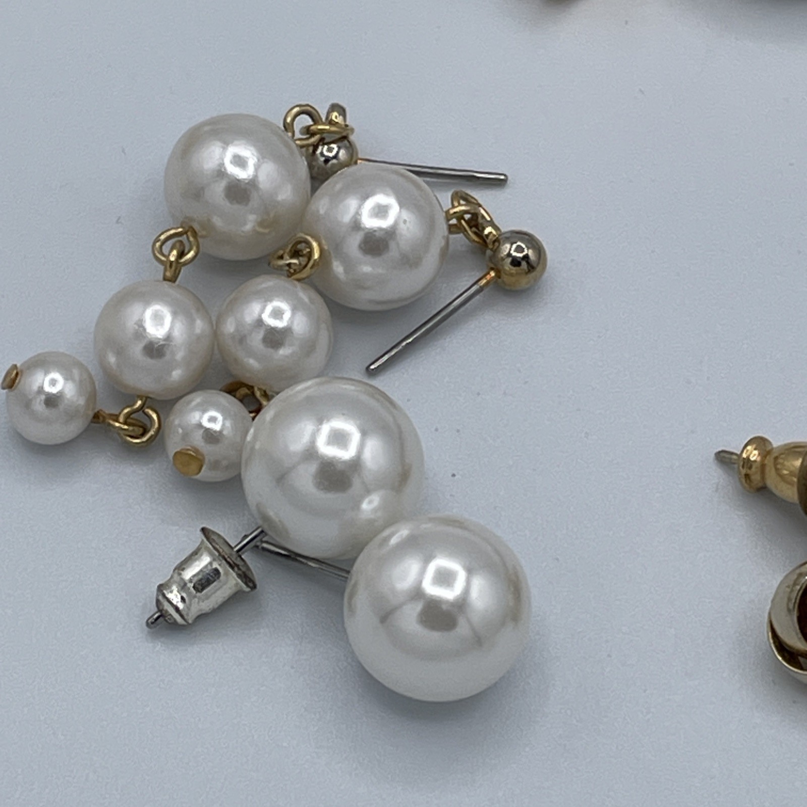 Mixed Costume Earrings Slot Appx 15 Pairs Of Gold And Silver Tone, Faux Pearls